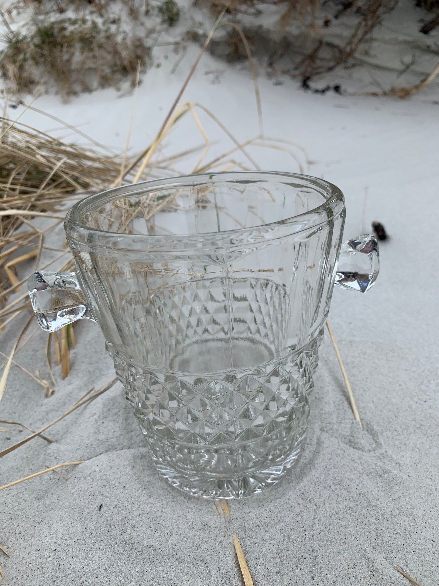 Ishink av glas med mönster