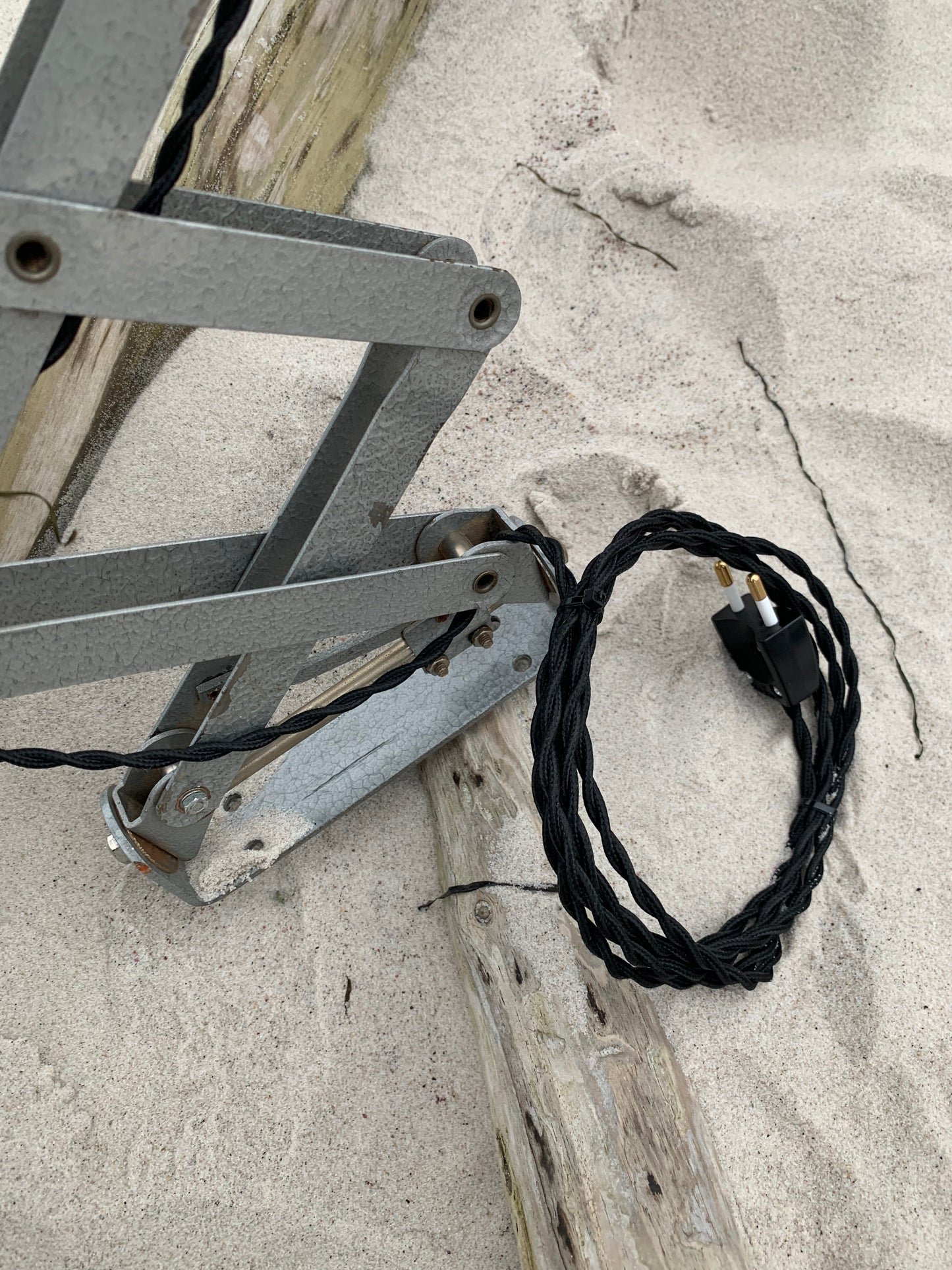 Saxlampa - Grå hammarlack