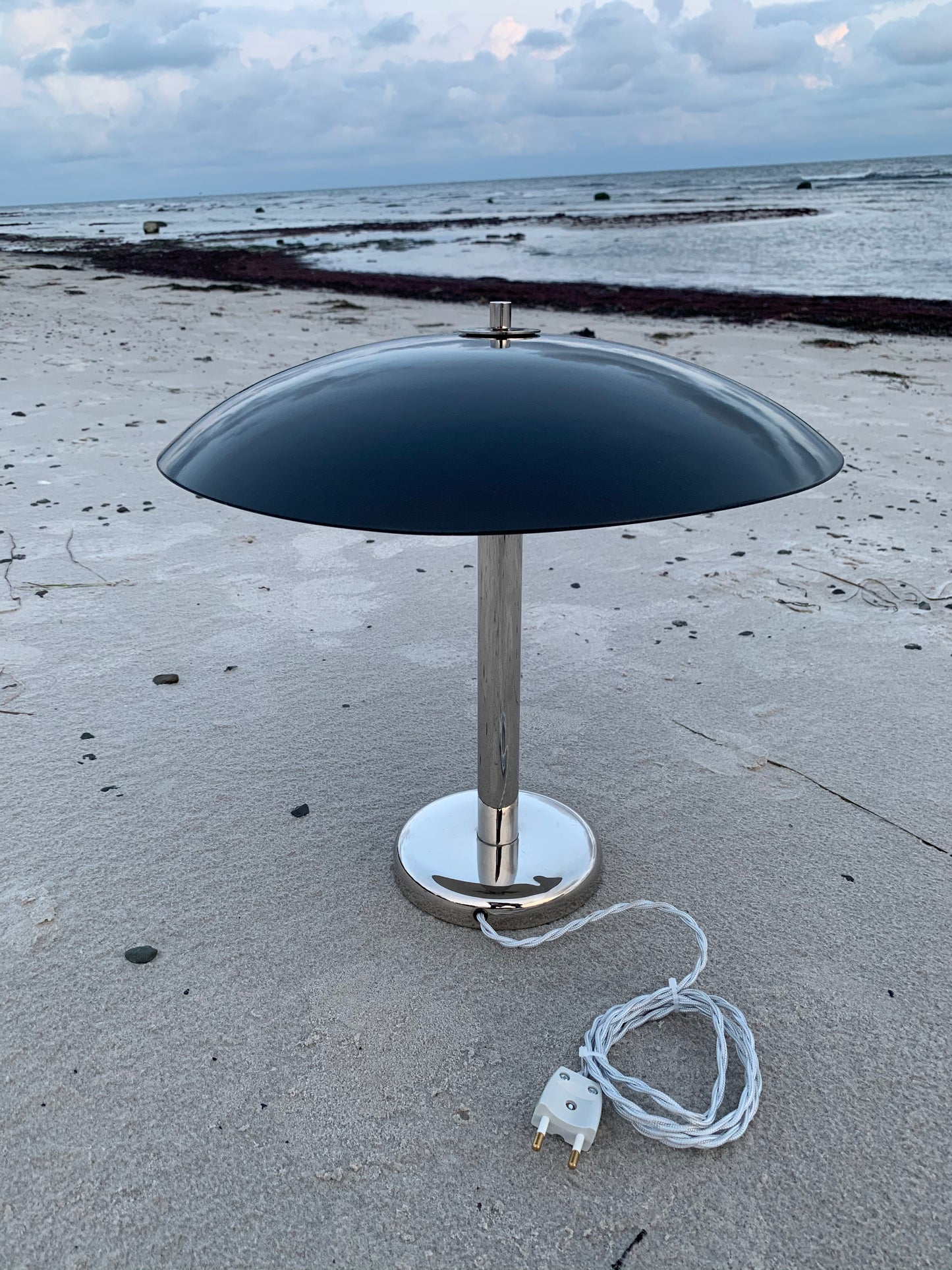 Stor vacker vintage lampa
