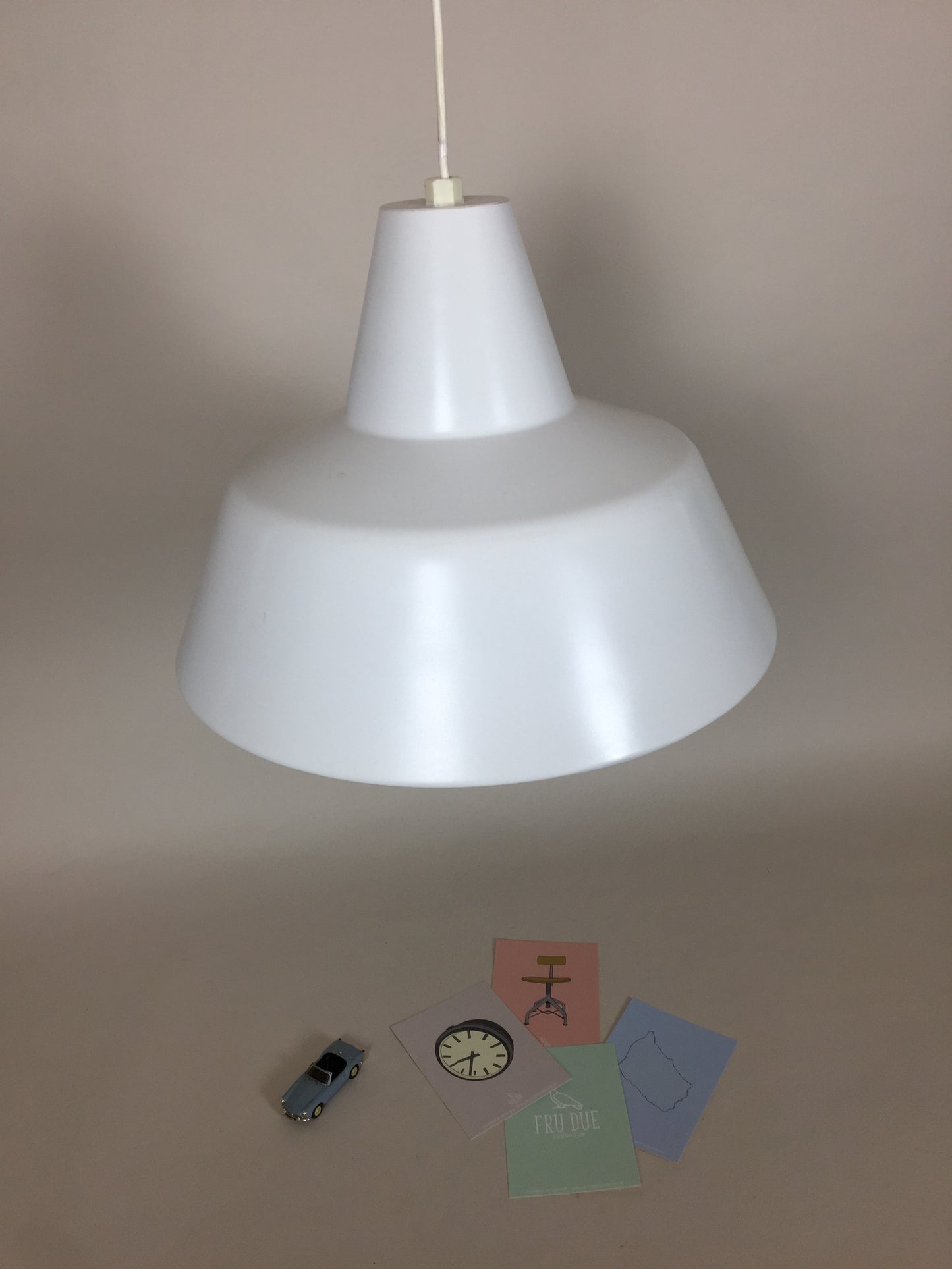 Klassisk verkstadslampa