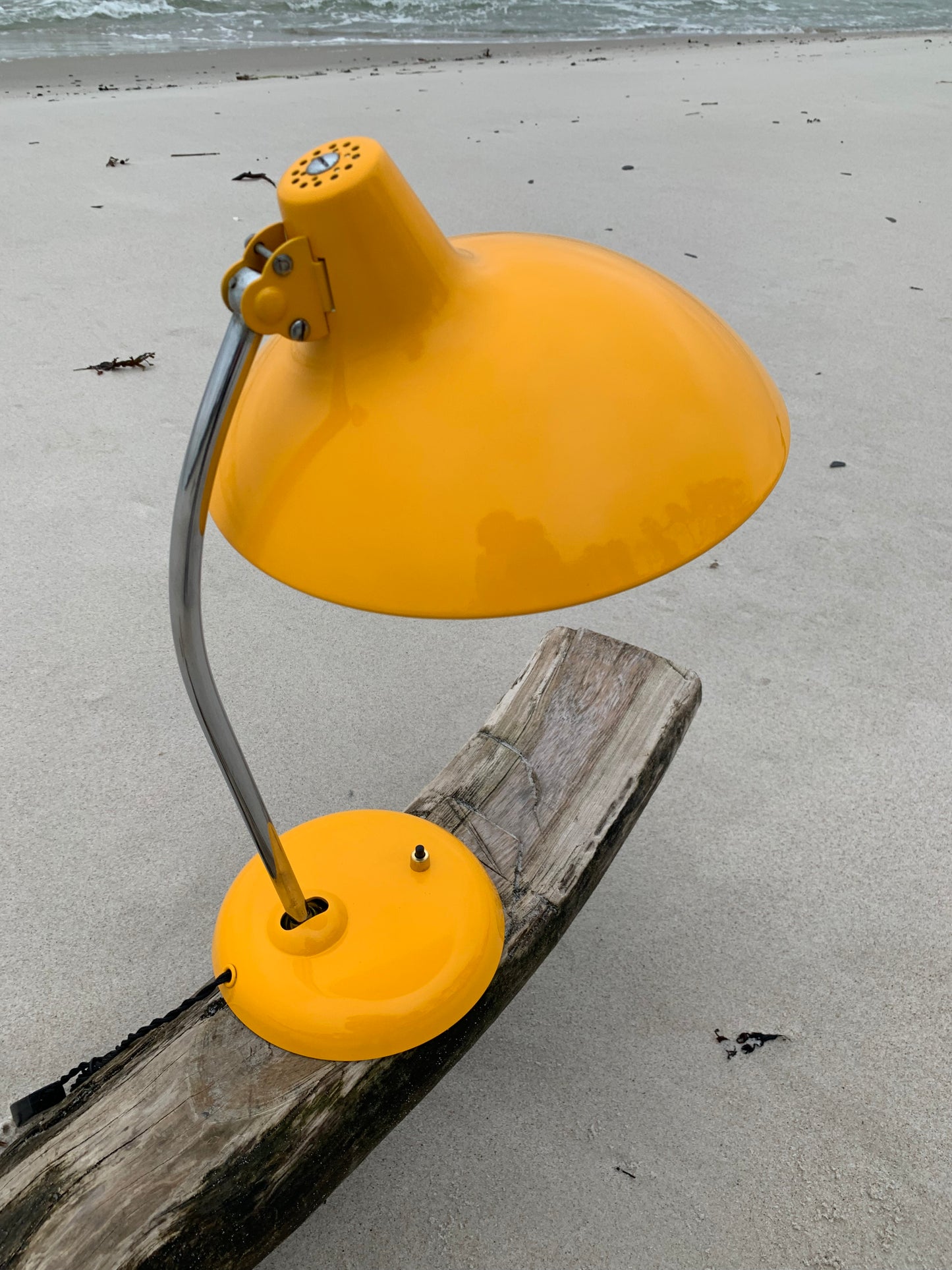 Kaiser Idell 6786 - Gul