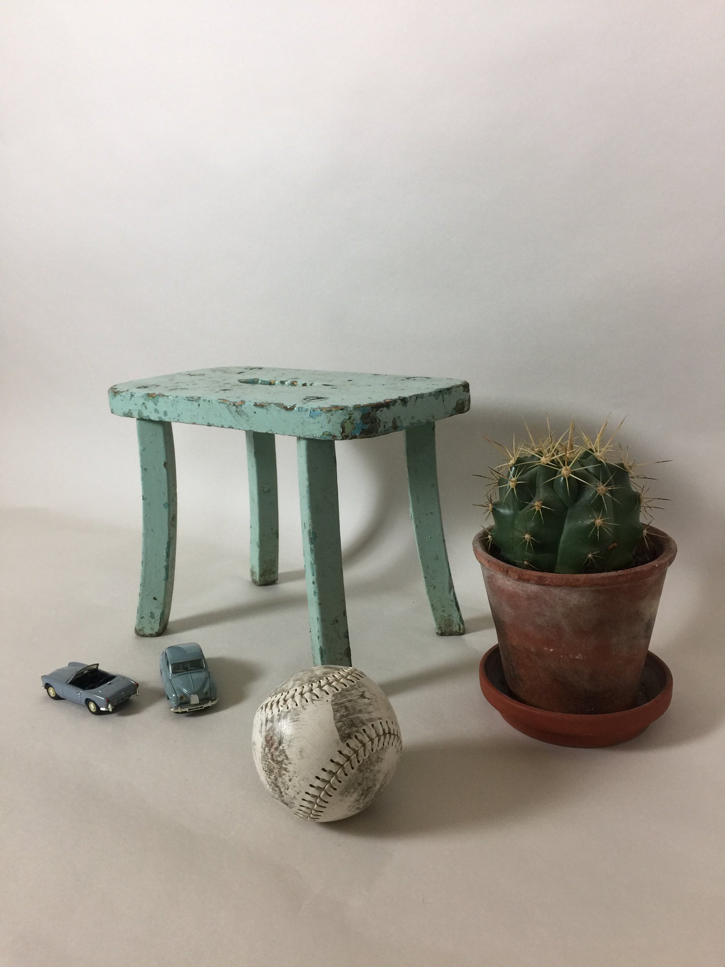 Liten pall med vacker patina