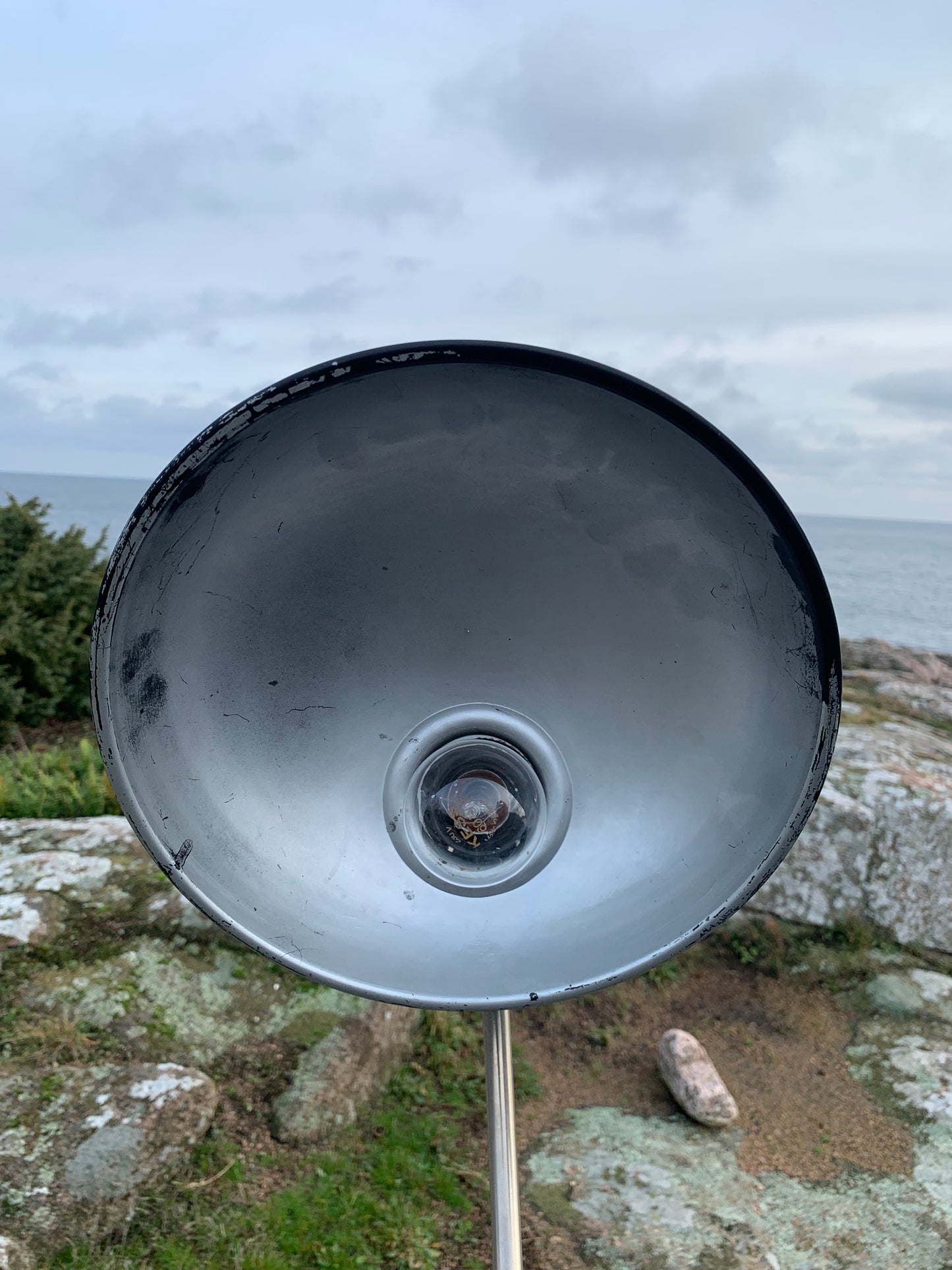 Helion vintage lampa i bakelit