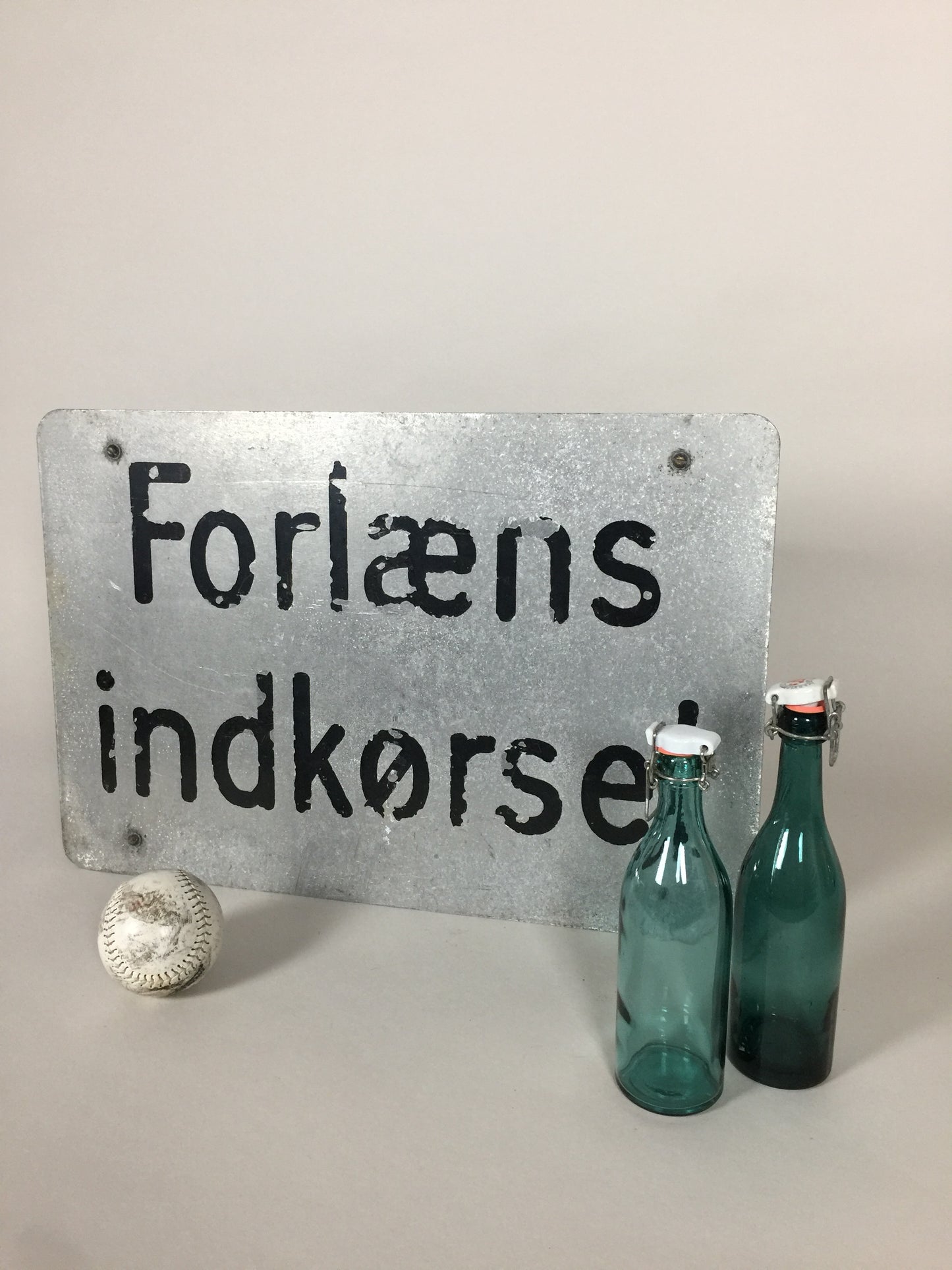 Roligt och grovt tecken