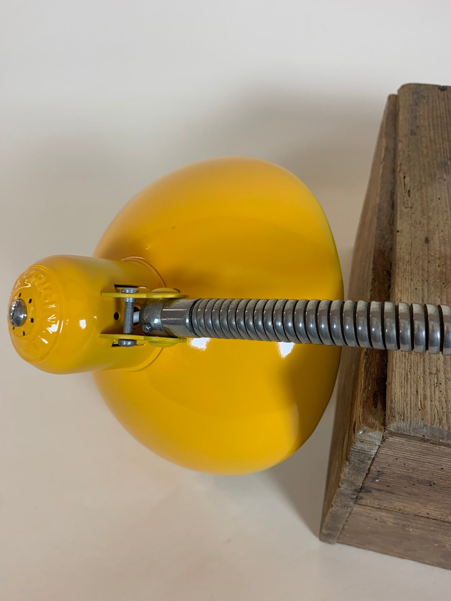 Kaiser Idell arkitektlampa med flexarm - Gul