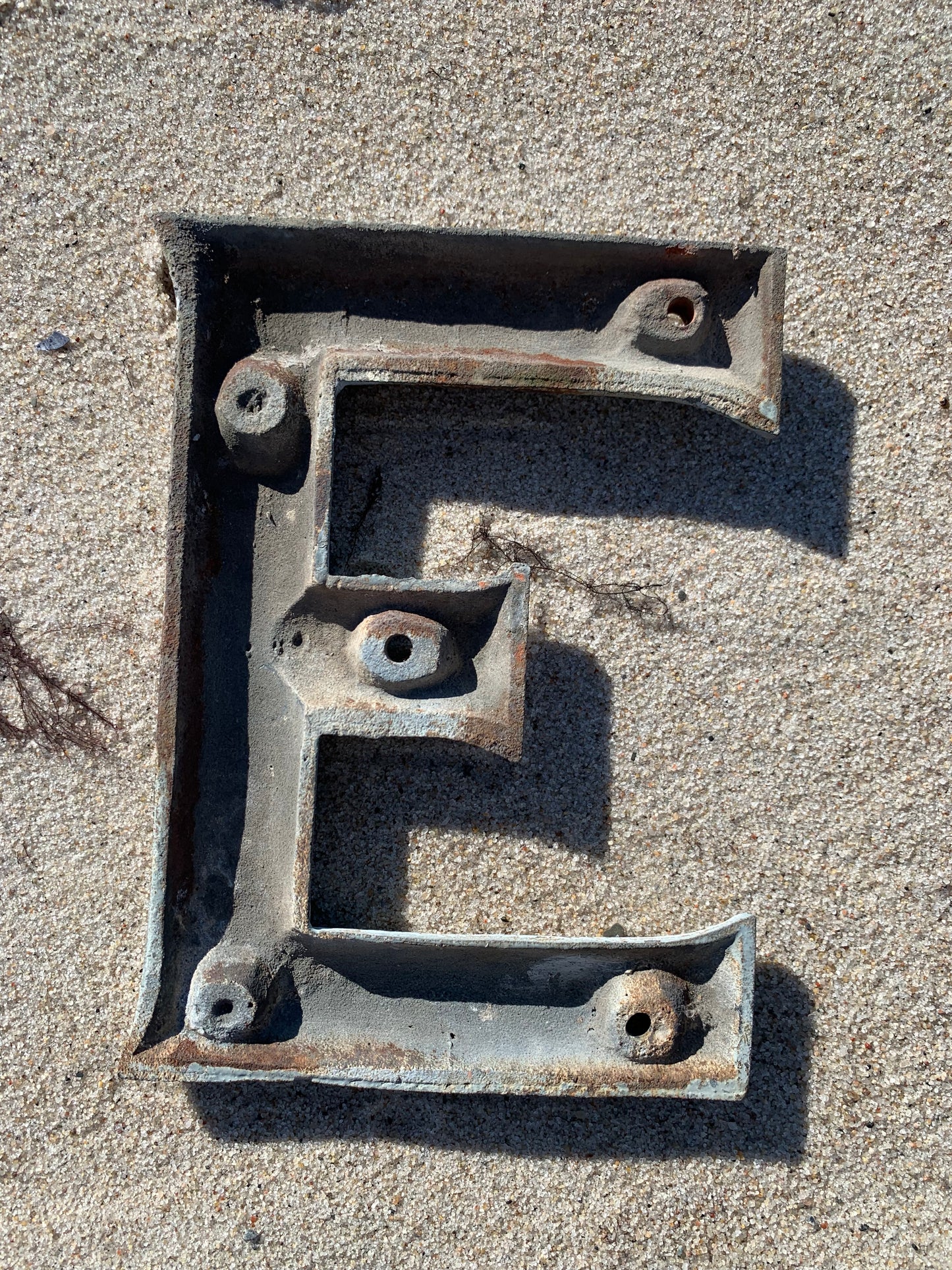 Bokstav - E