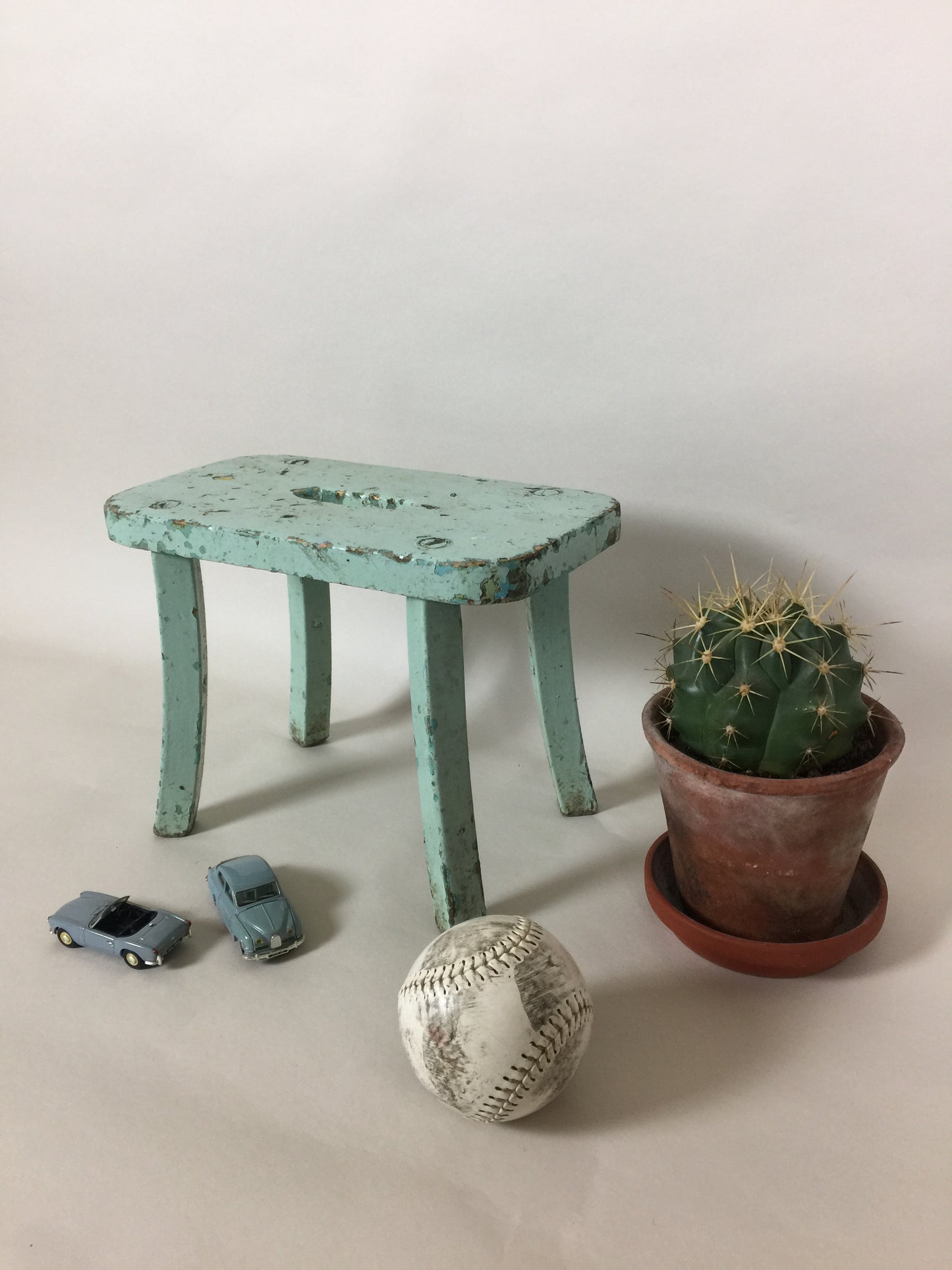 Liten pall med vacker patina