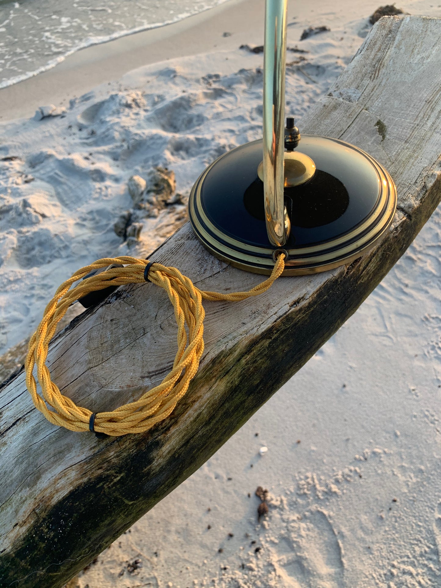 Helo - Svart och mässing