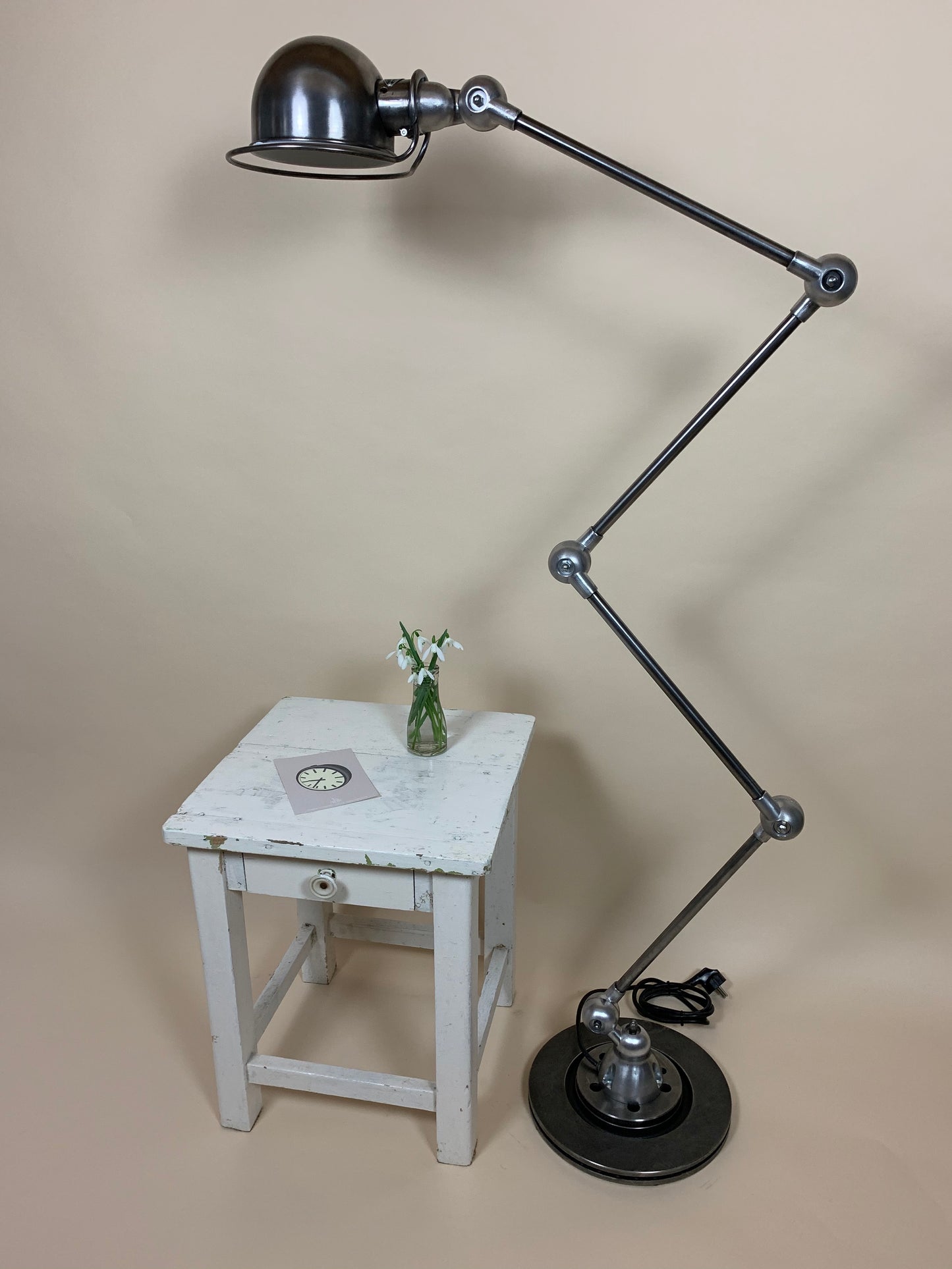 Vacker Jieldé golvlampa med 4 armar