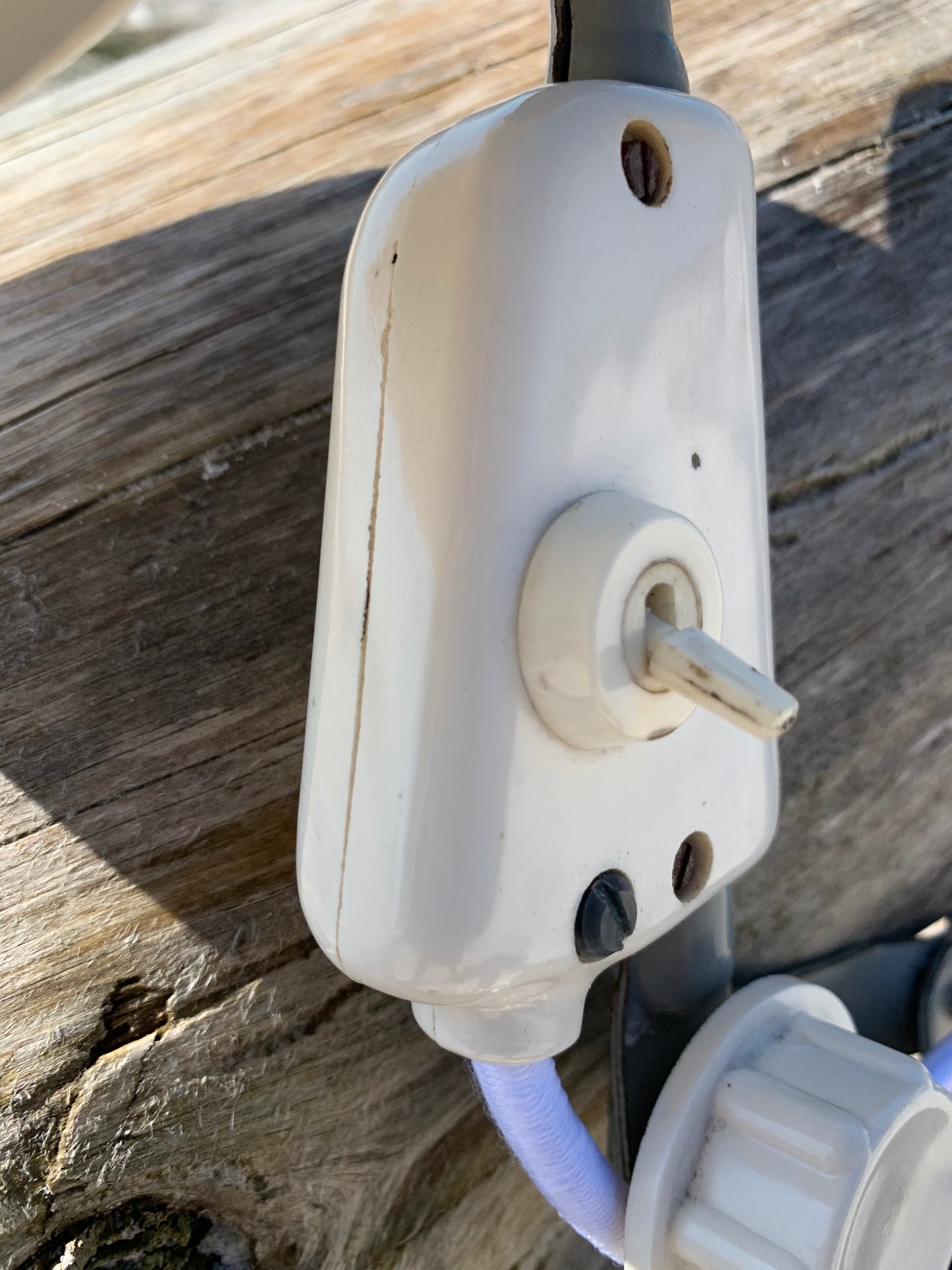 Saxlampa med mycket patina