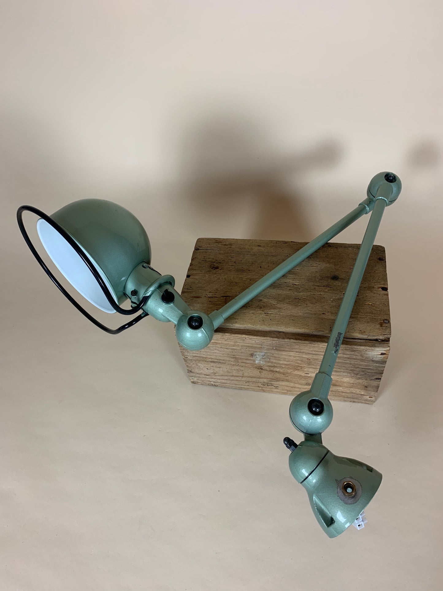 Jieldé vägglampa med två armar - Grön