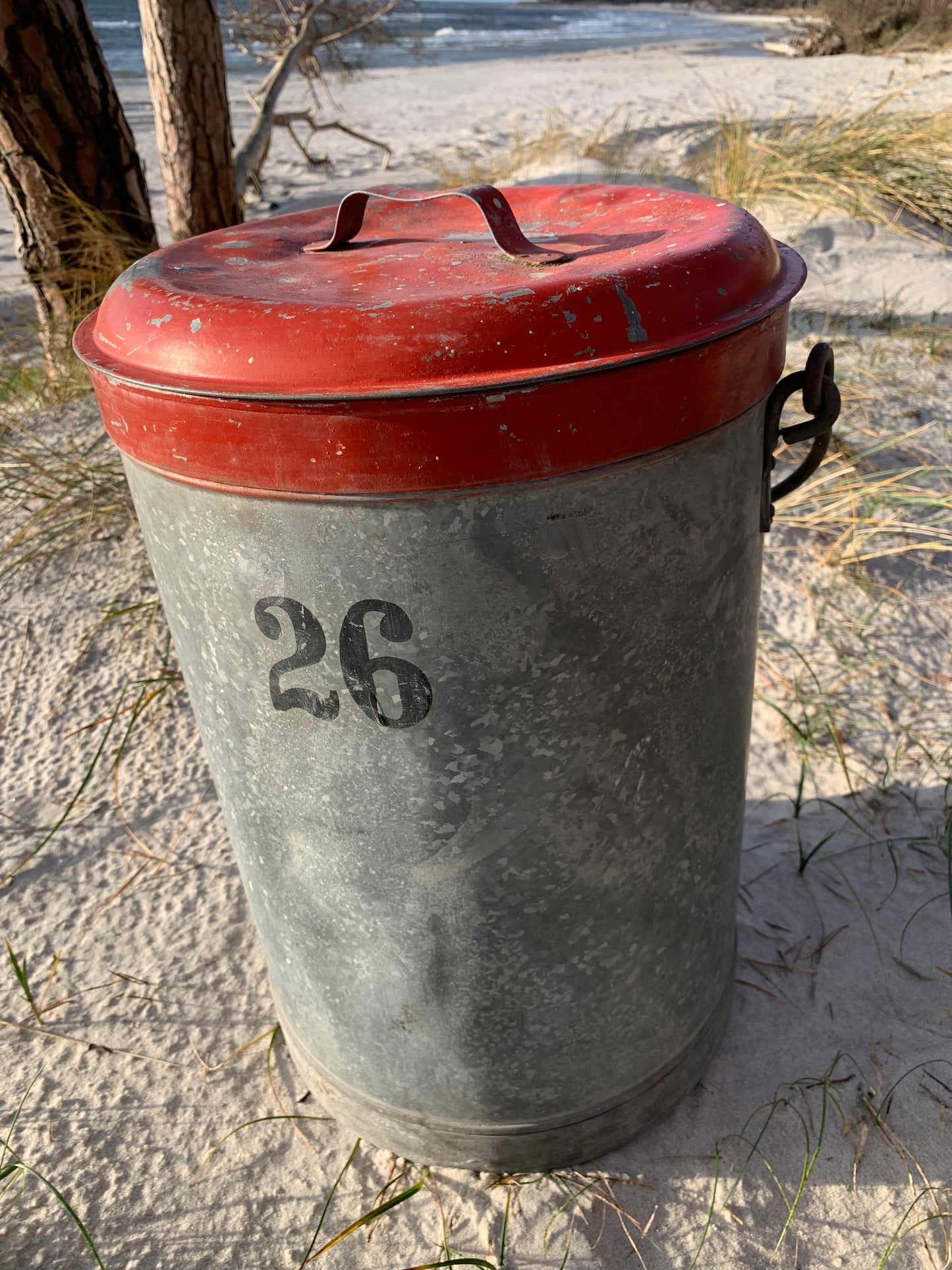 Dekorativ eldhink med lock - nr. 26