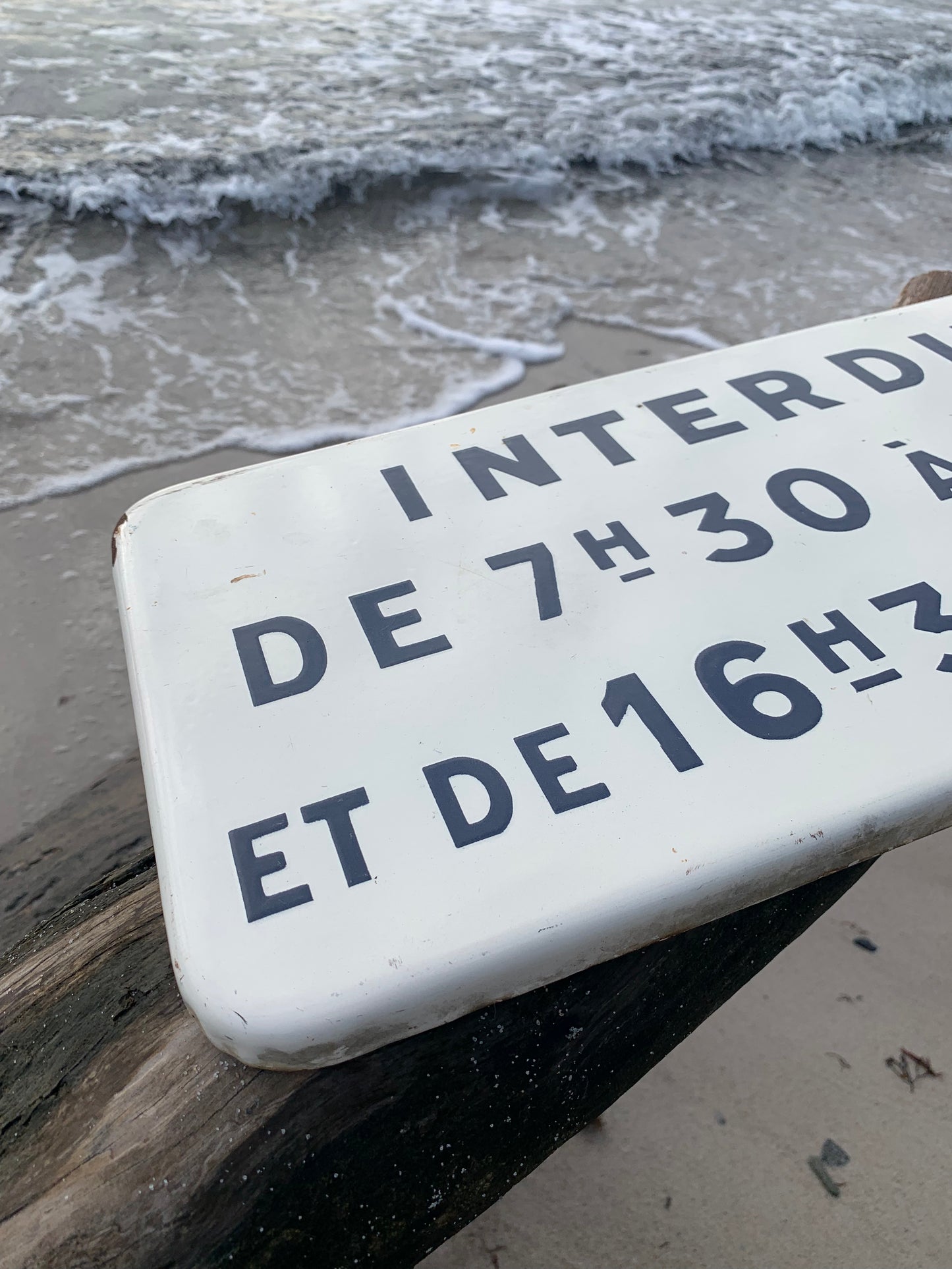 Emaljskylt från Belgien