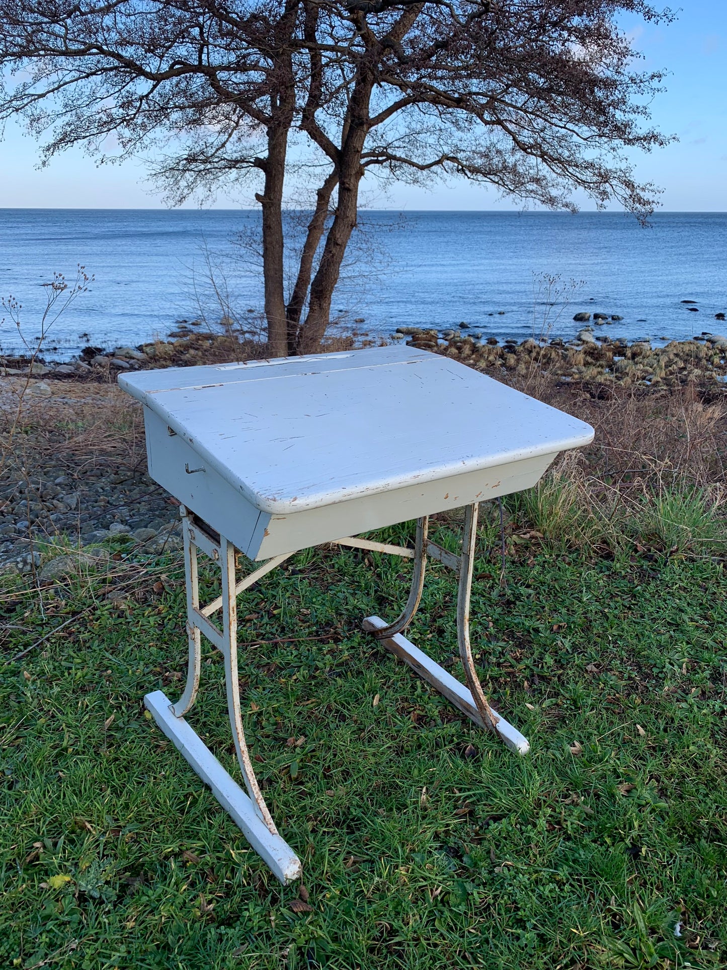 Vacker skolbänk från Sverige