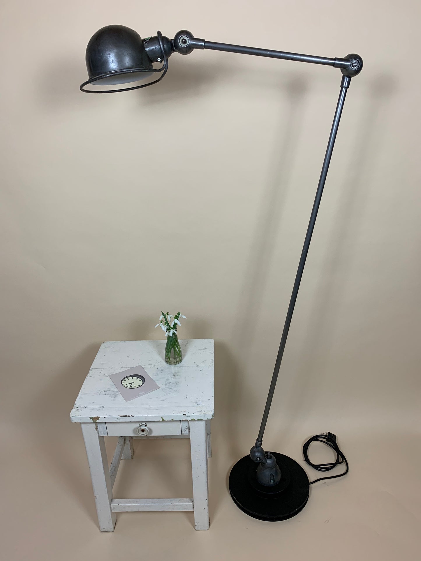 Vacker och sällsynt Jieldé golvlampa med två armar