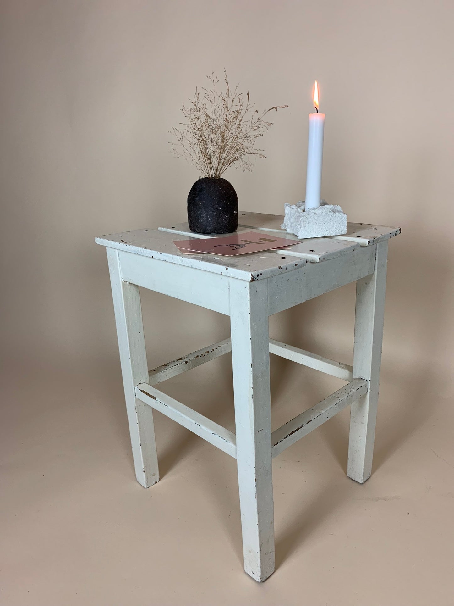 Gammal pall med fin patina