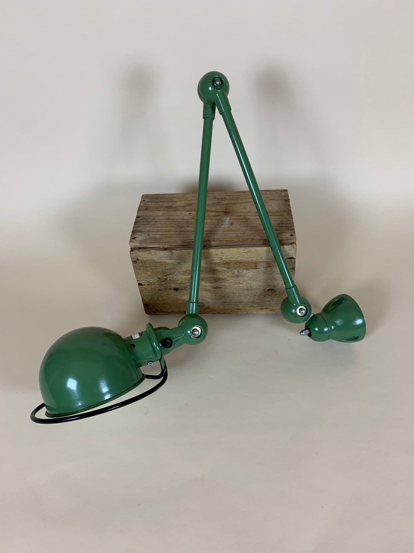 Jieldé vägglampa med 2 armar - Grön