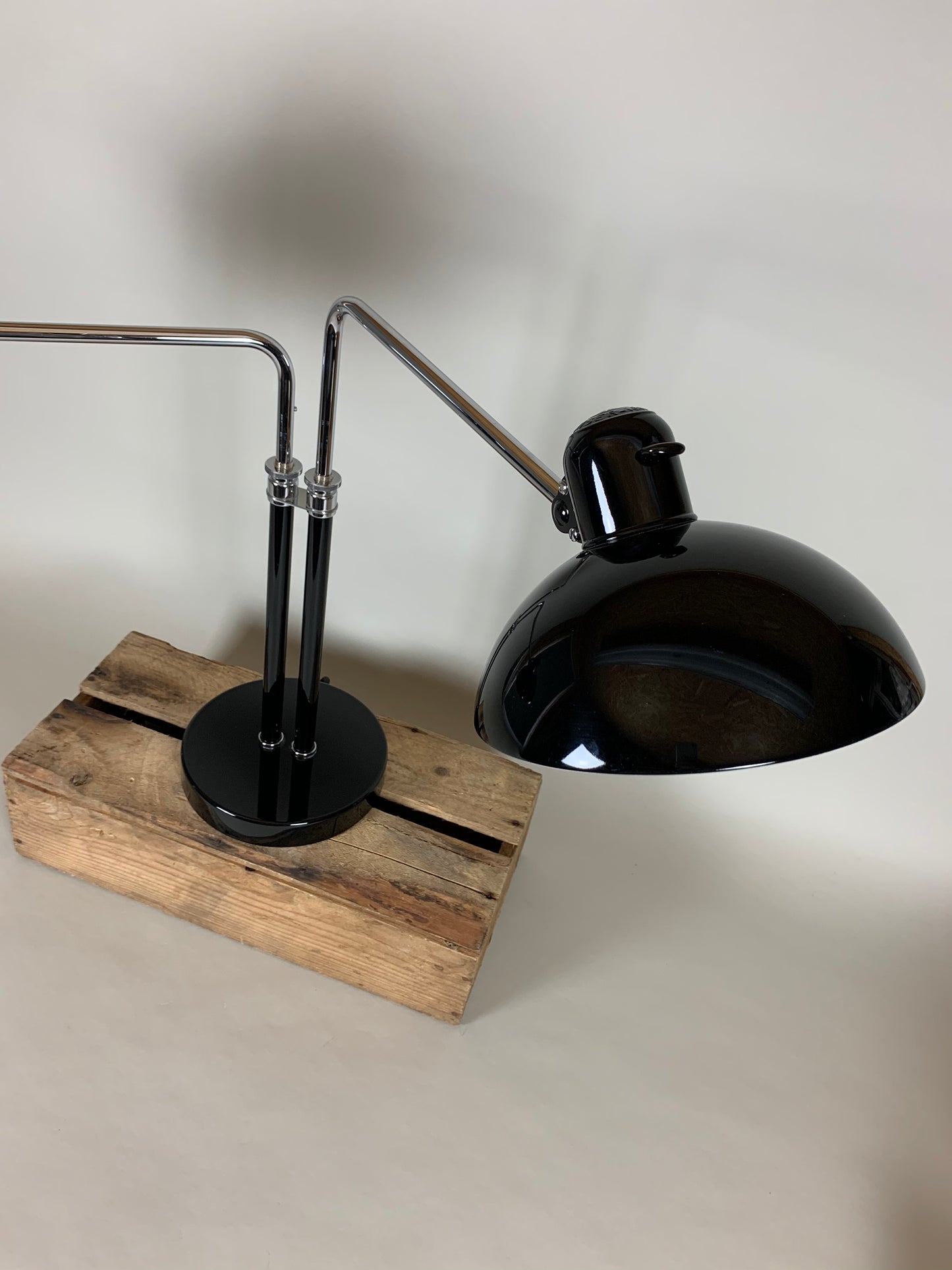 Kaiser Idell 6580 - Dubbel bordslampa