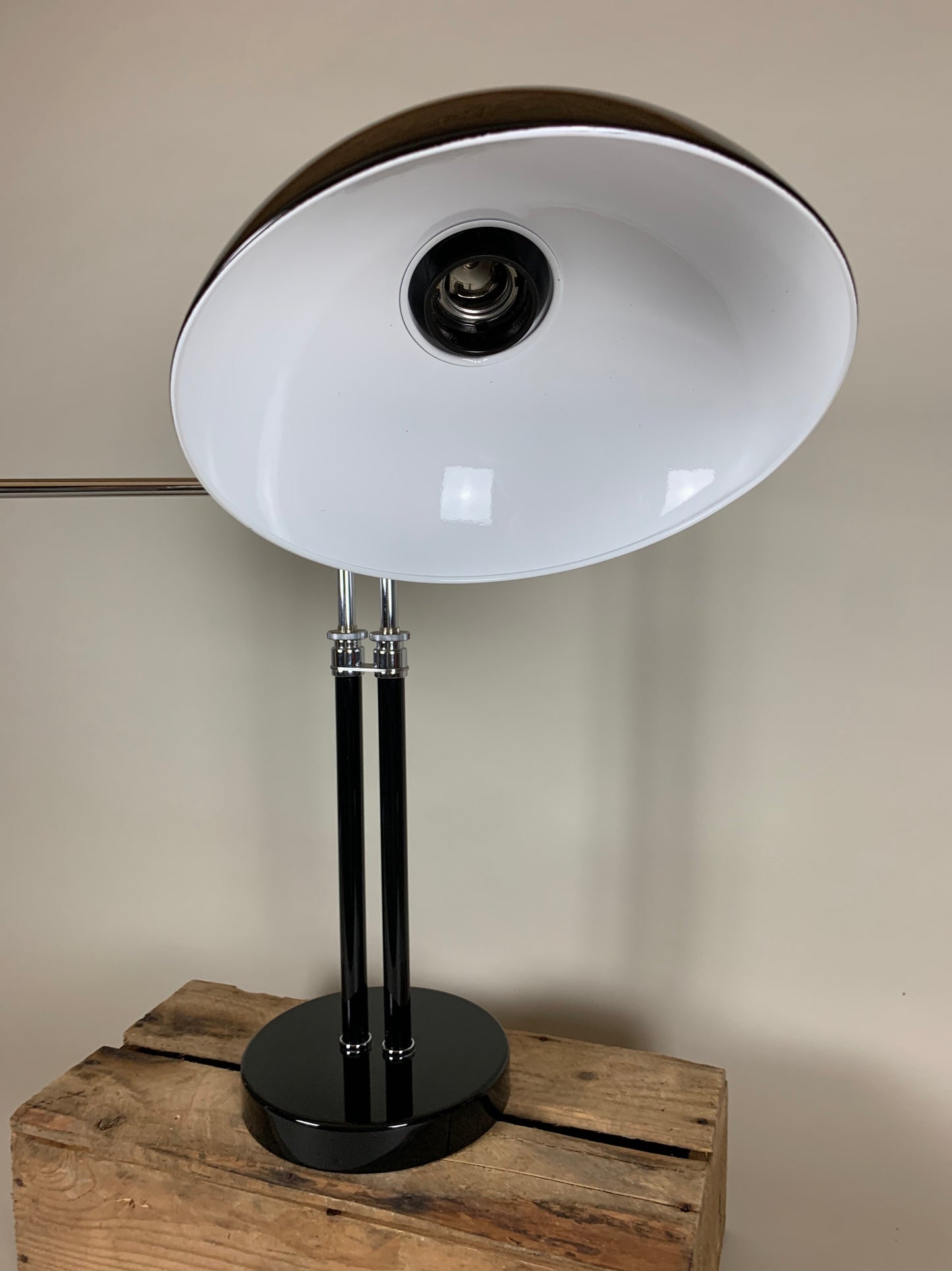 Kaiser Idell 6580 - Dubbel bordslampa
