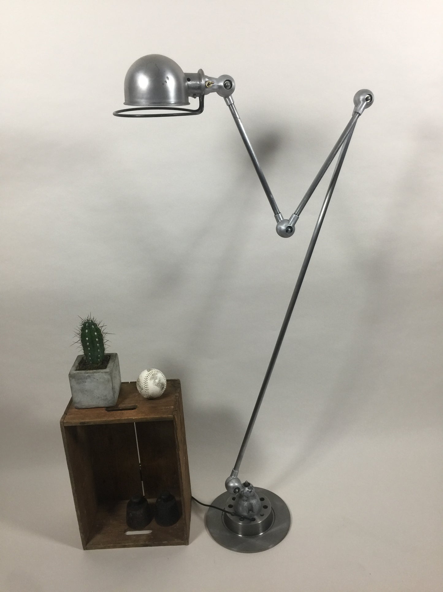 Jieldé golvlampa i unik version med 3 armar och av/på-knapp