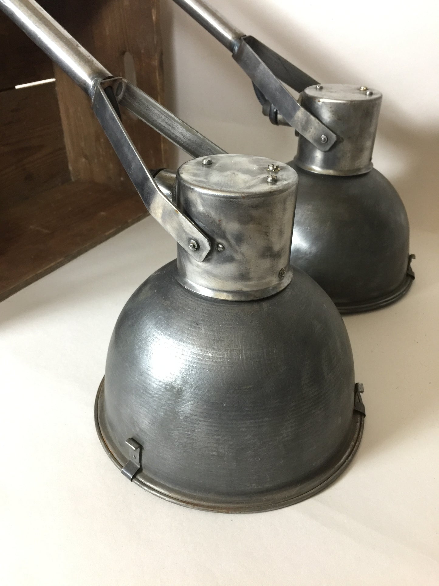Vacker lampa med fin patina (priset är per styck)
