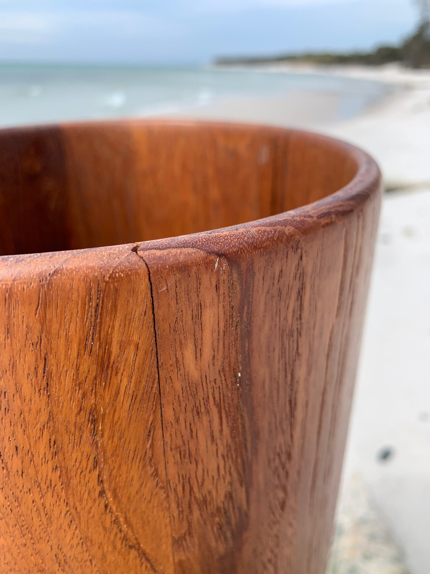 Papperskorg i teak