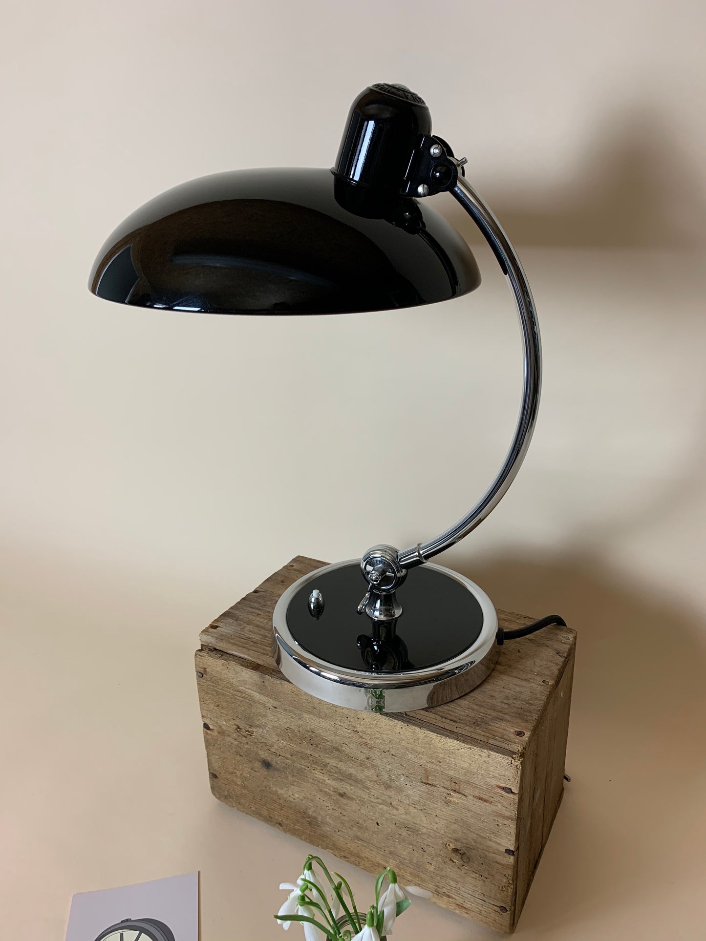 Kaiser Idell modell 6631 - Svart