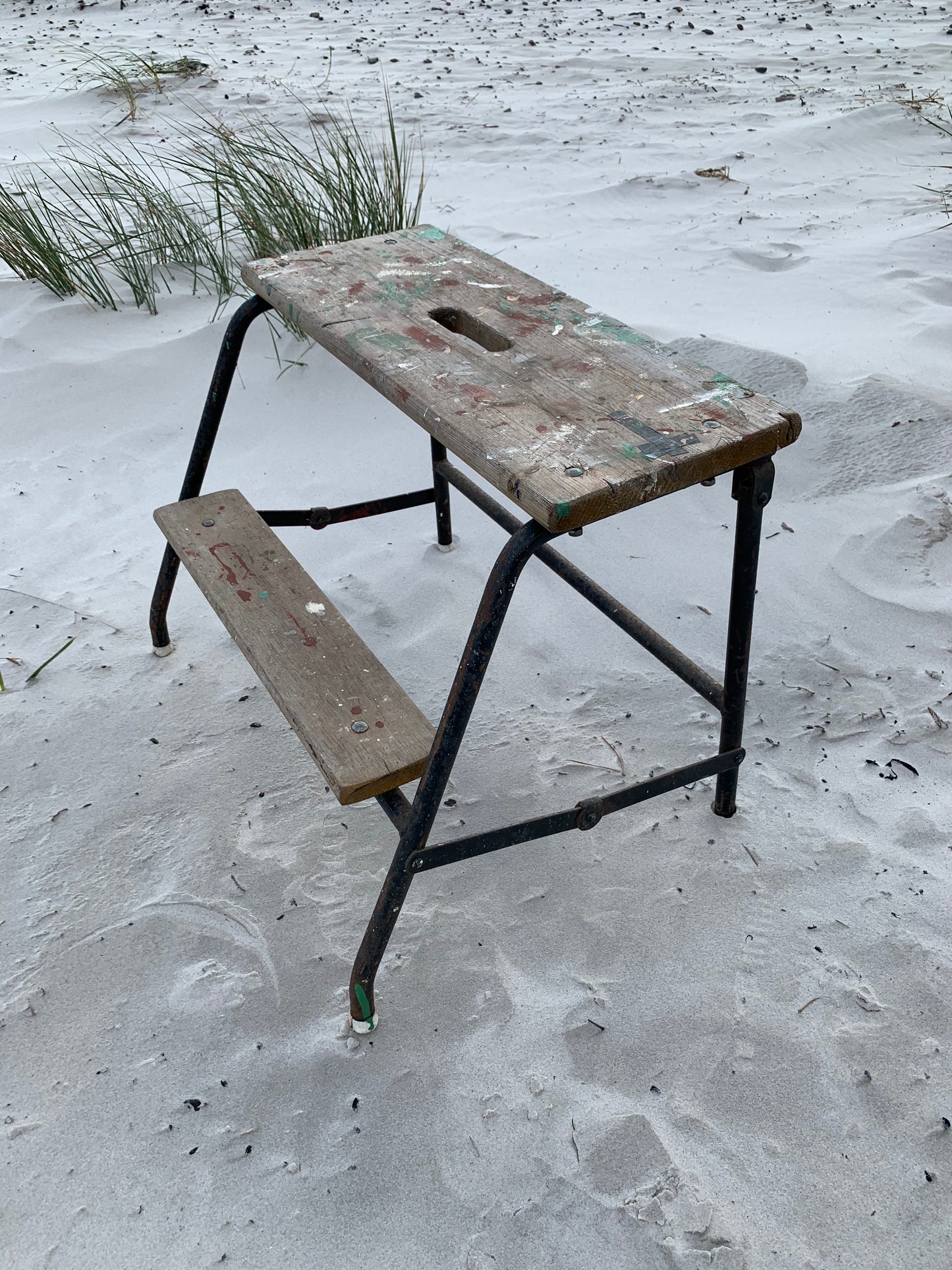 Grov trappstege med fin patina