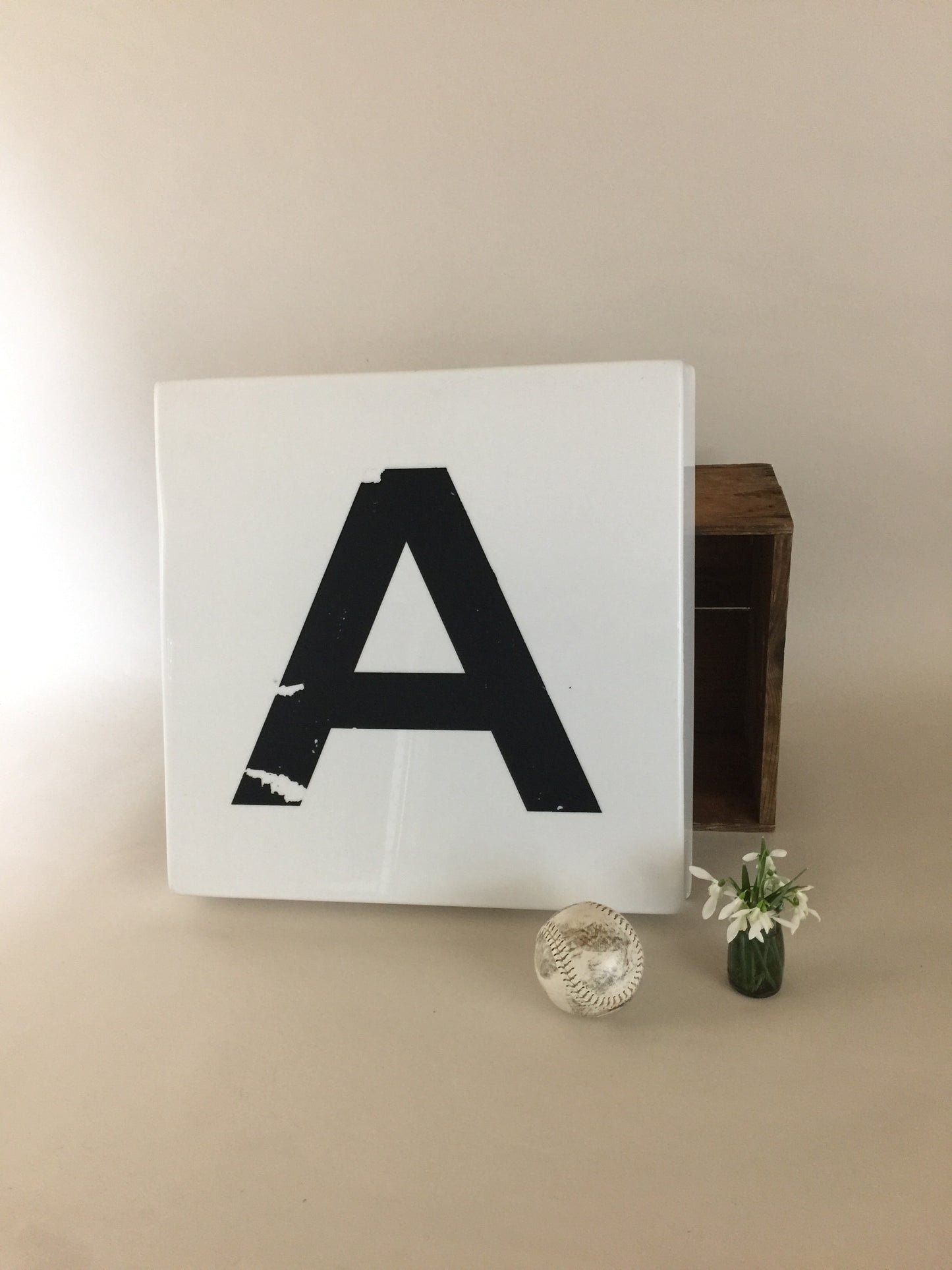 Fasadbrev från en mynttvätt på Amager