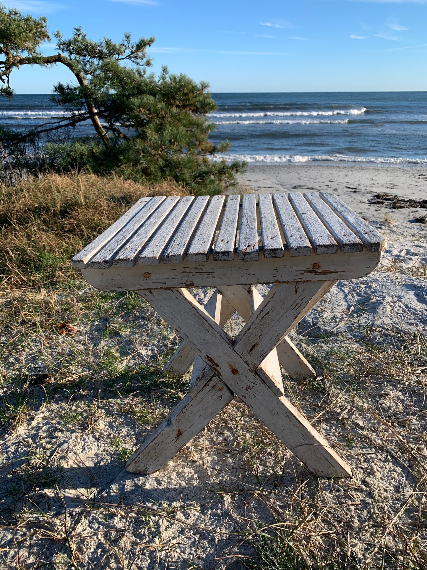 Litet bord med vacker patina