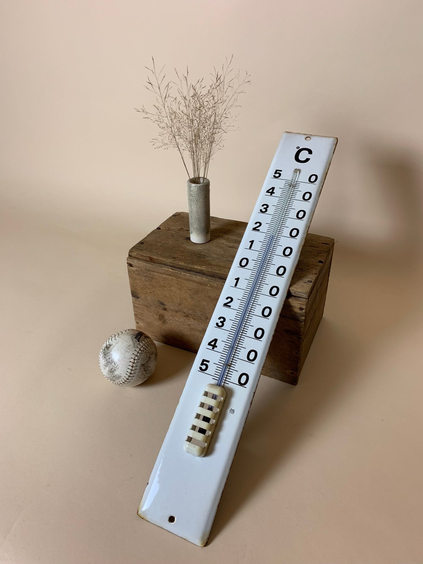 Fin gammal emaljtermometer