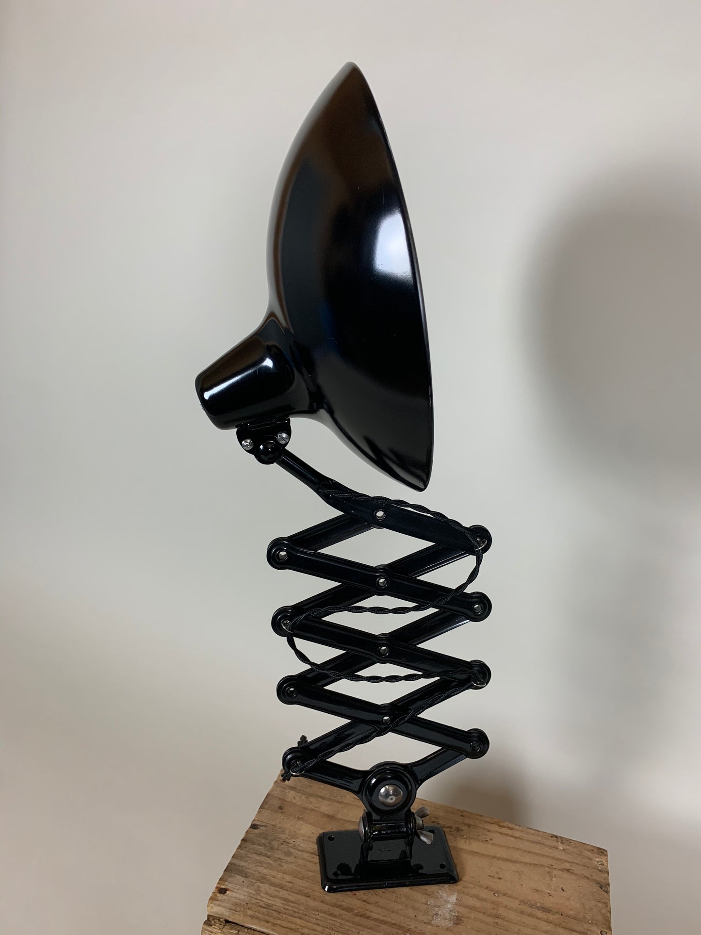 Kaiser Idell 6719 saxlampa - Svart