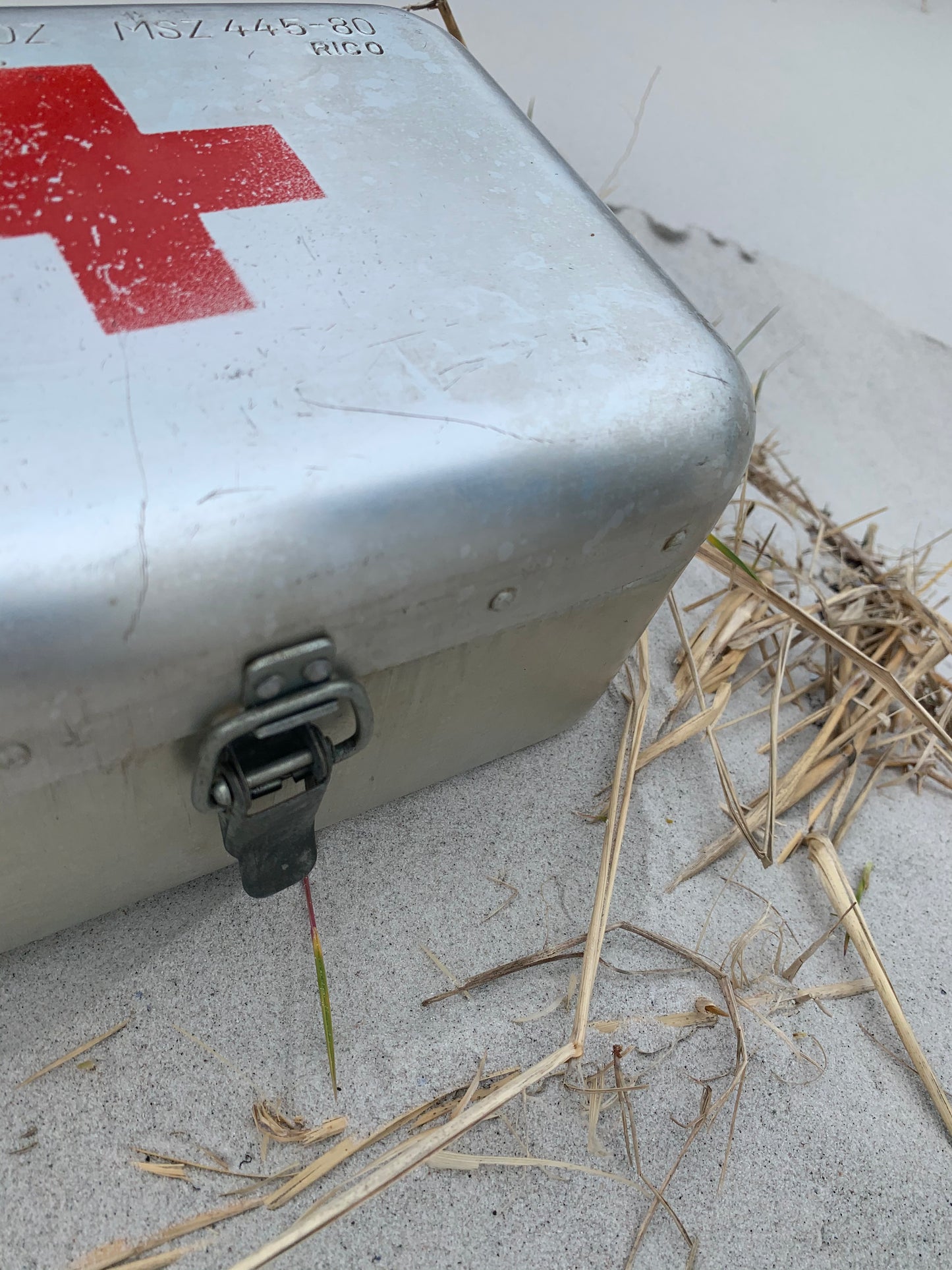 Röda korset box - Priset är pr PCS.