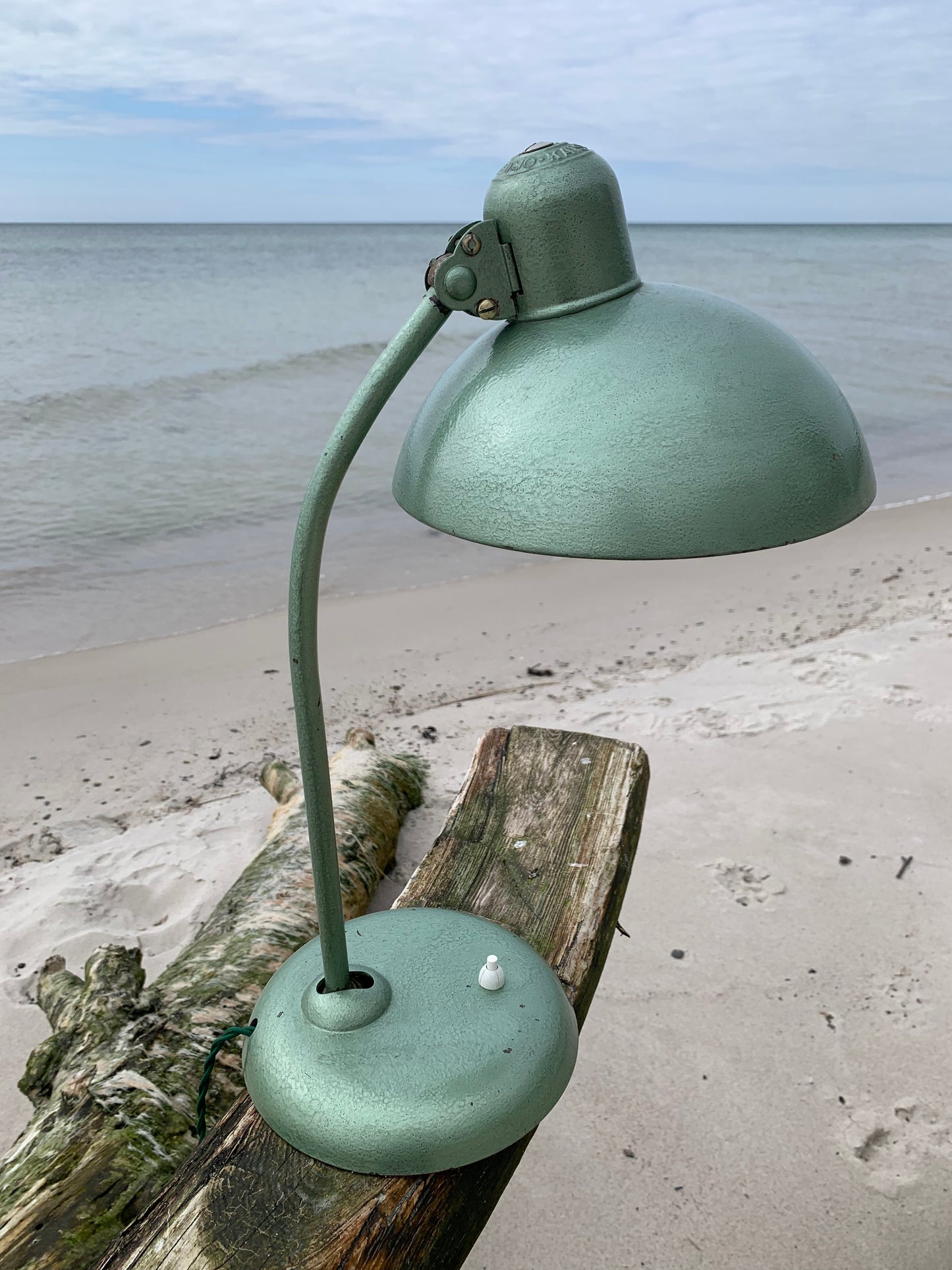Kaiser Idell 6556 - Grön hammarlack