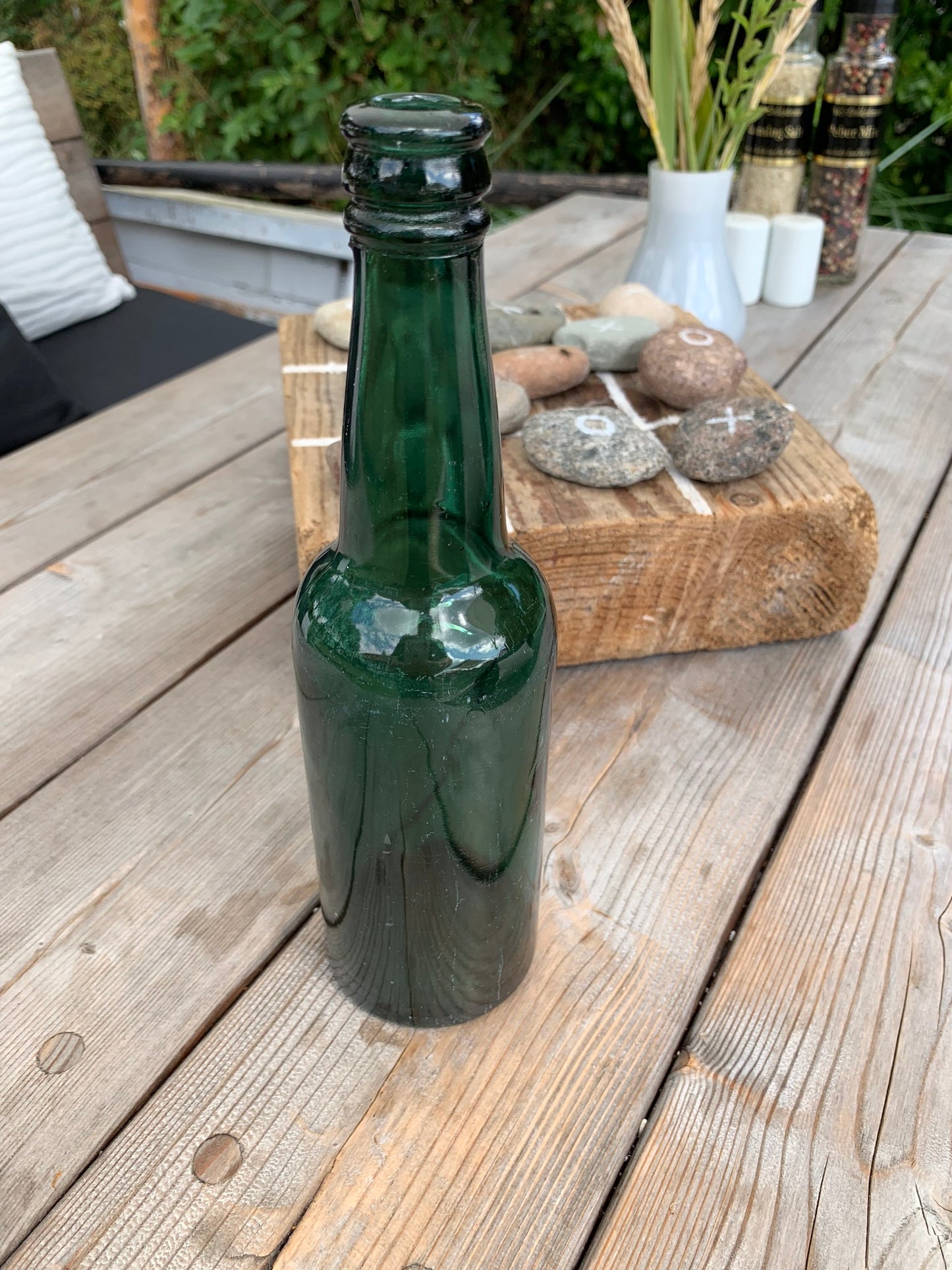 Gammal grön ölflaska