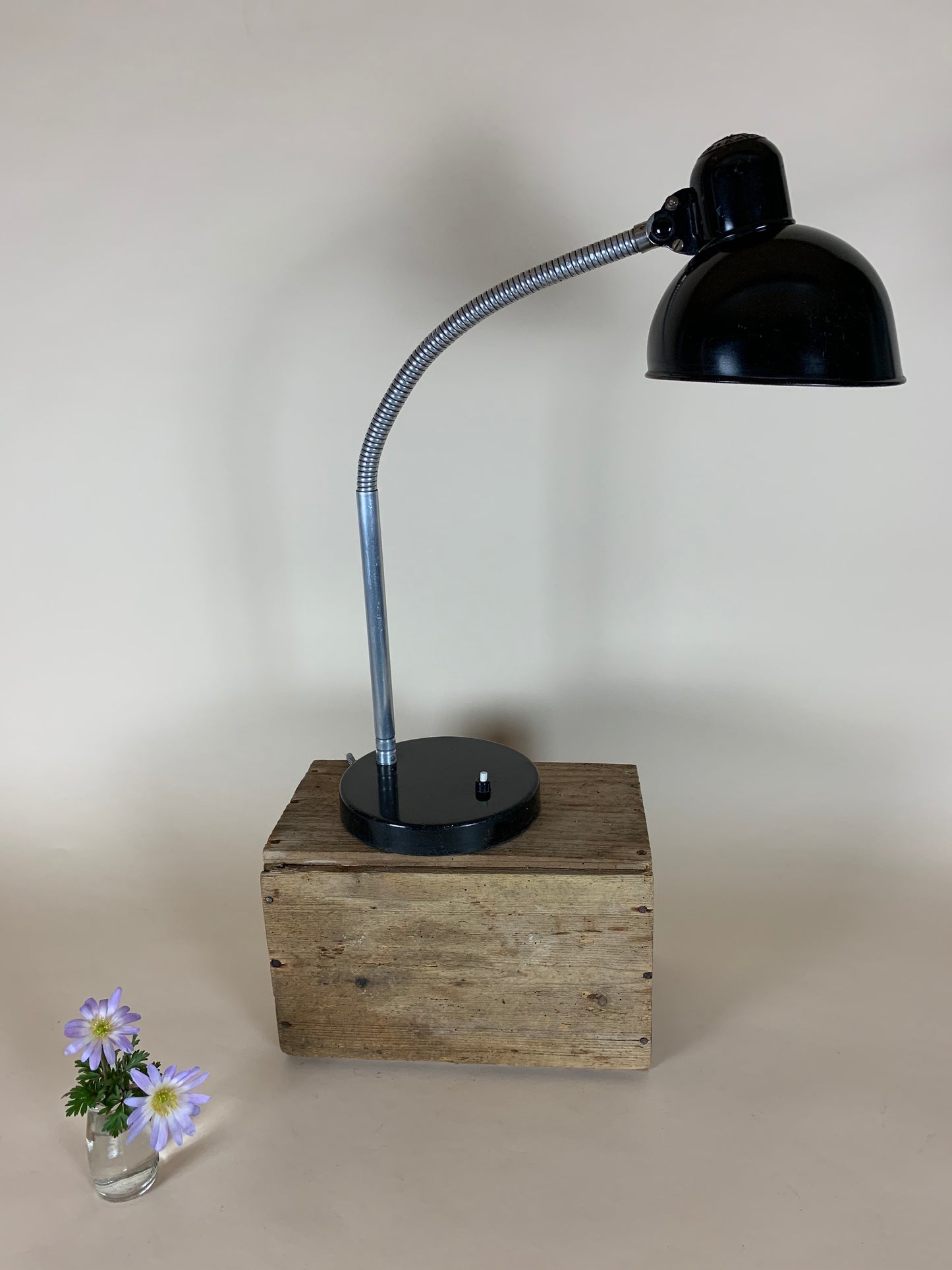 Kaiser Idell 6561 bordslampa