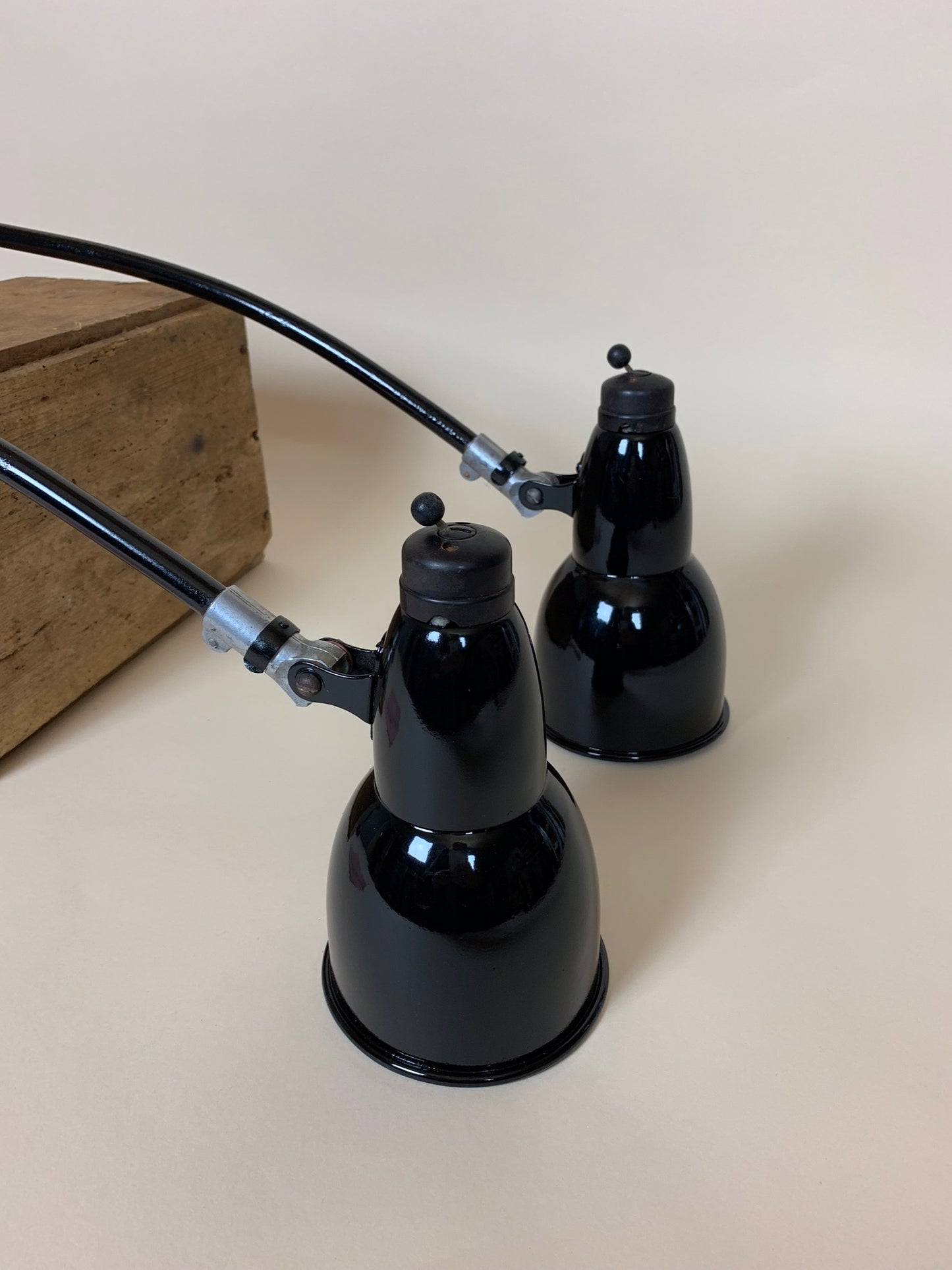 Svart lampa - säljs styckvis (priset är per styck)