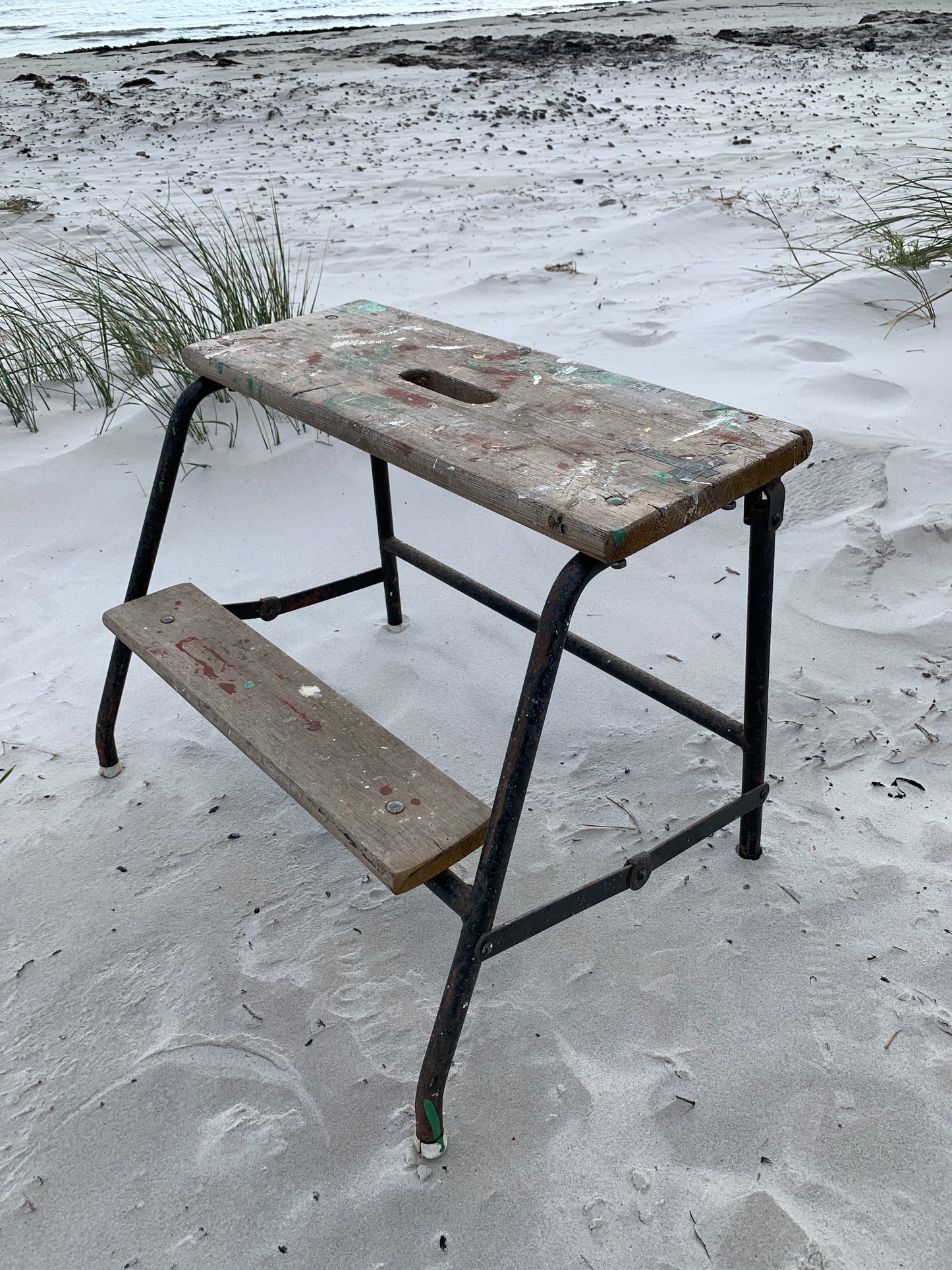 Grov trappstege med fin patina