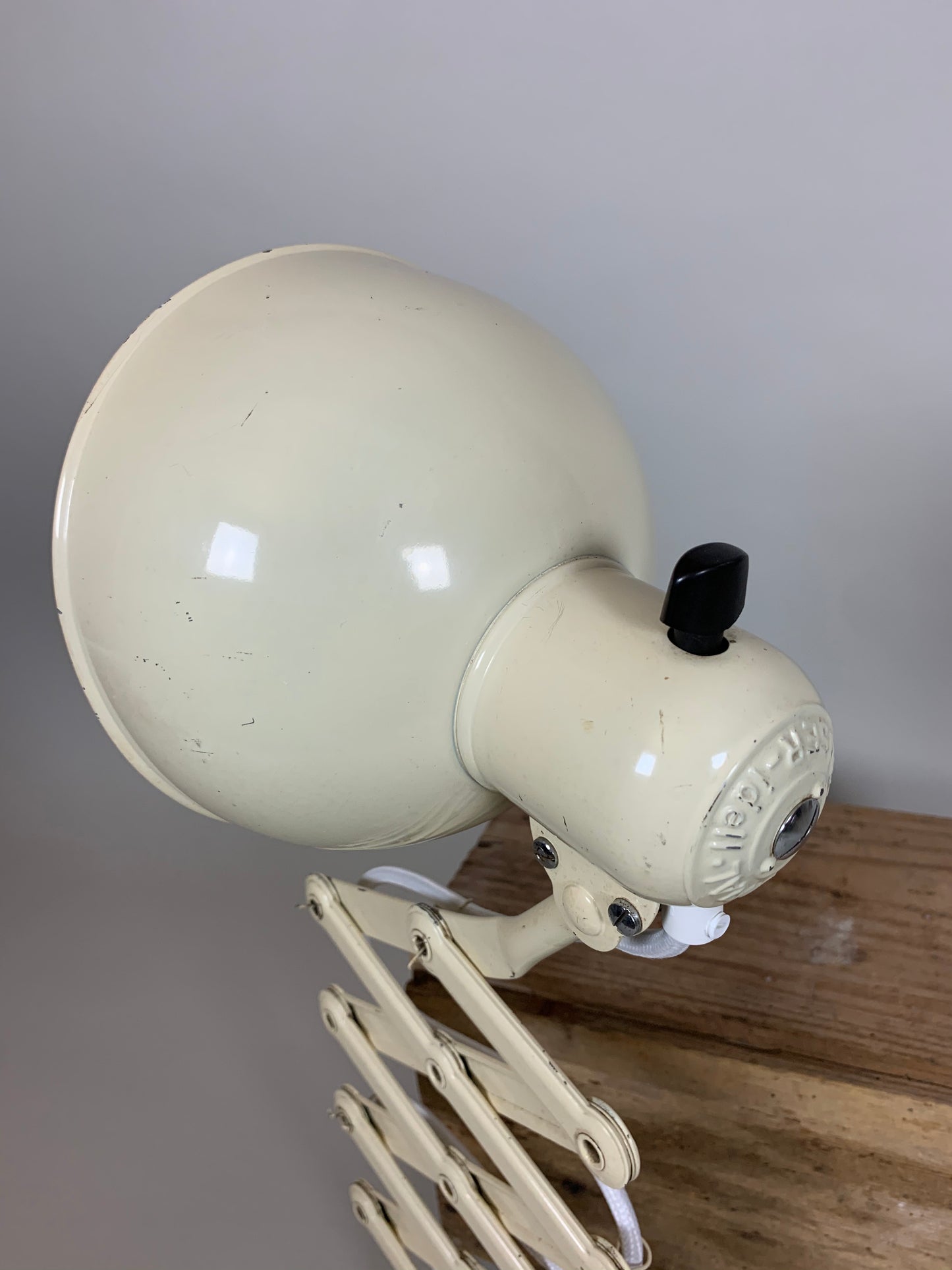 Kaiser Idell 6718 saxlampa