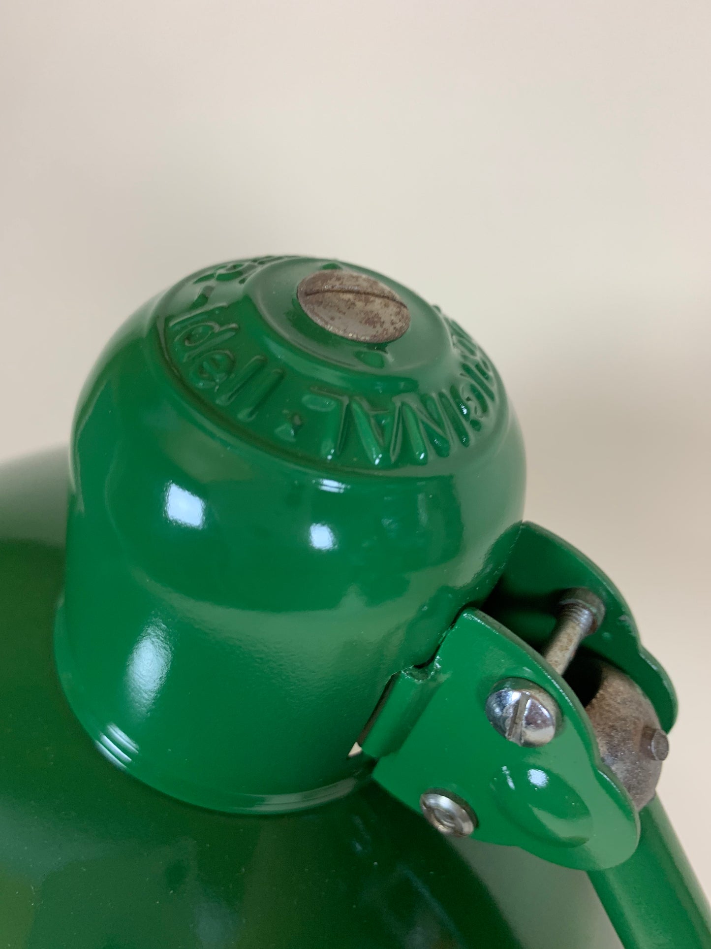 Kaiser Idell 6556 - Grön