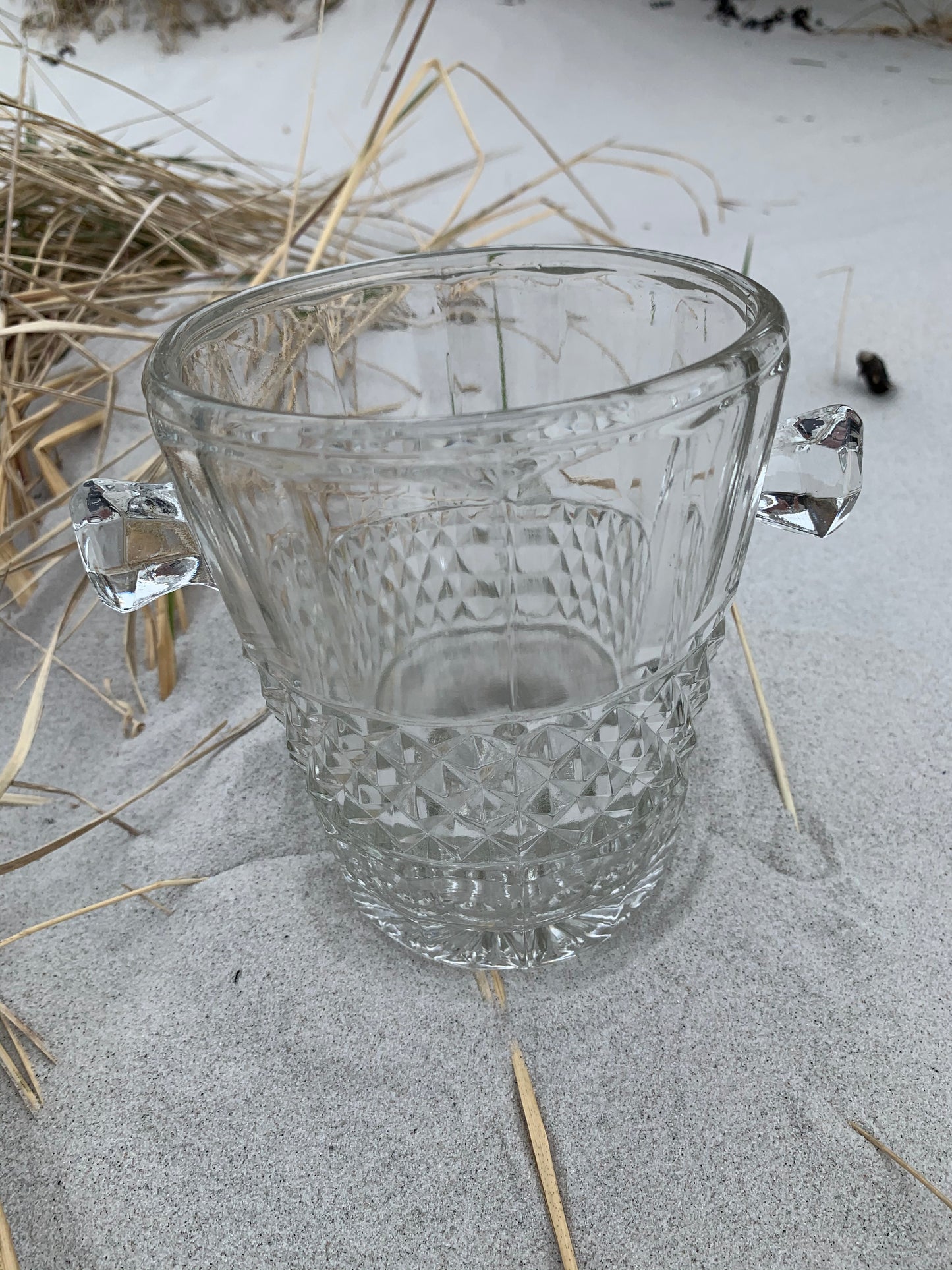 Ishink av glas med mönster