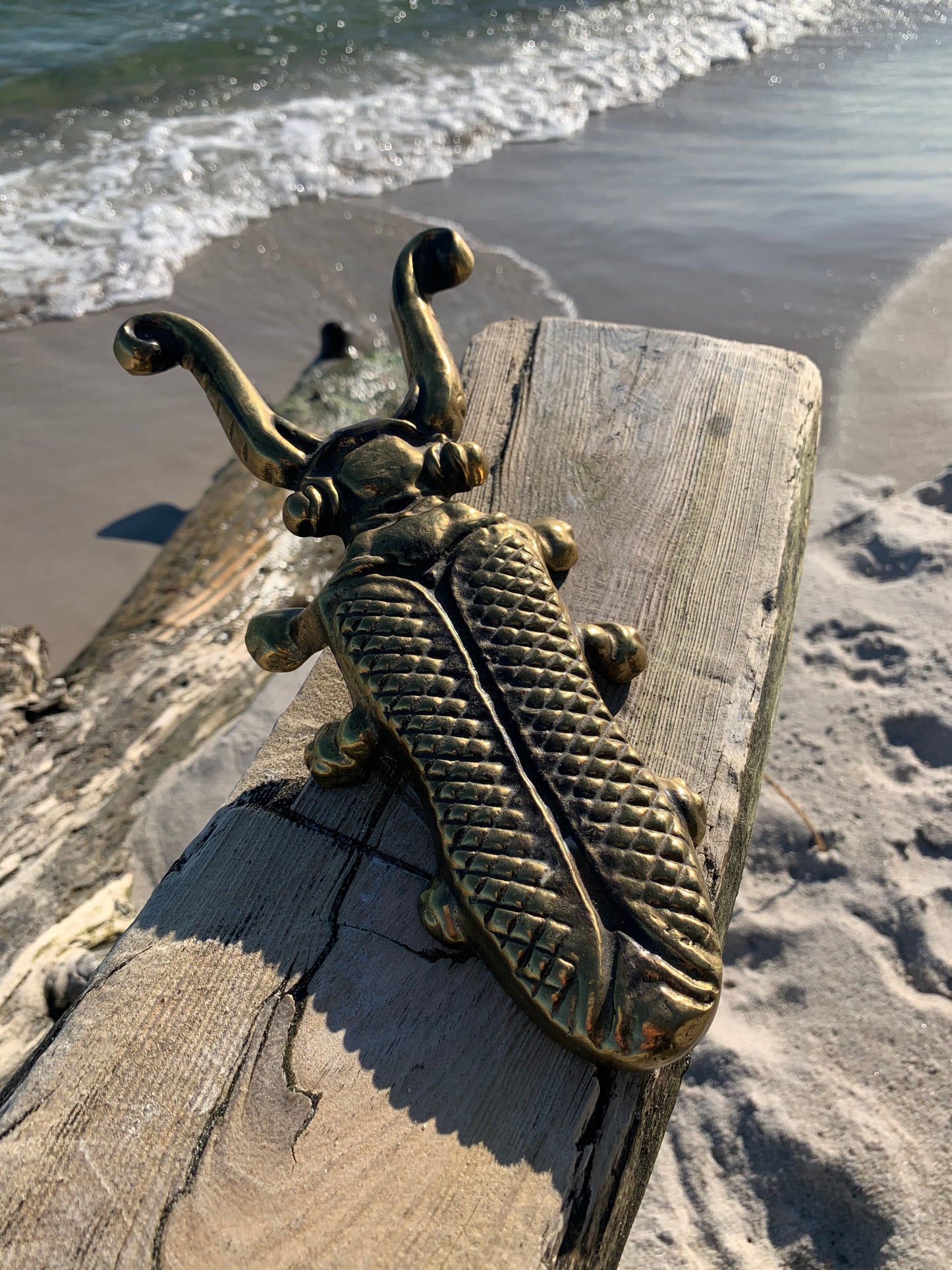 Stövelpojke i mässing