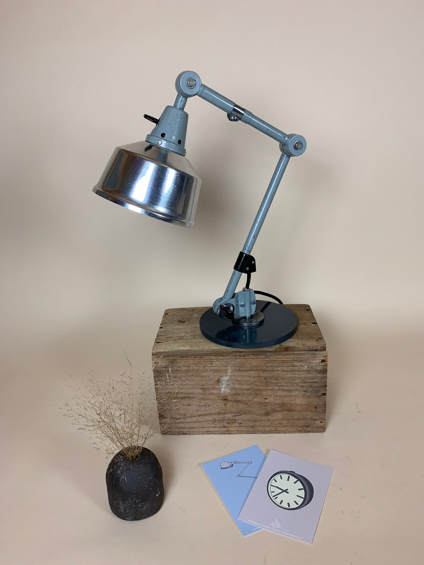 Midgard lampa - designad av Curt Fischer på 1920-talet