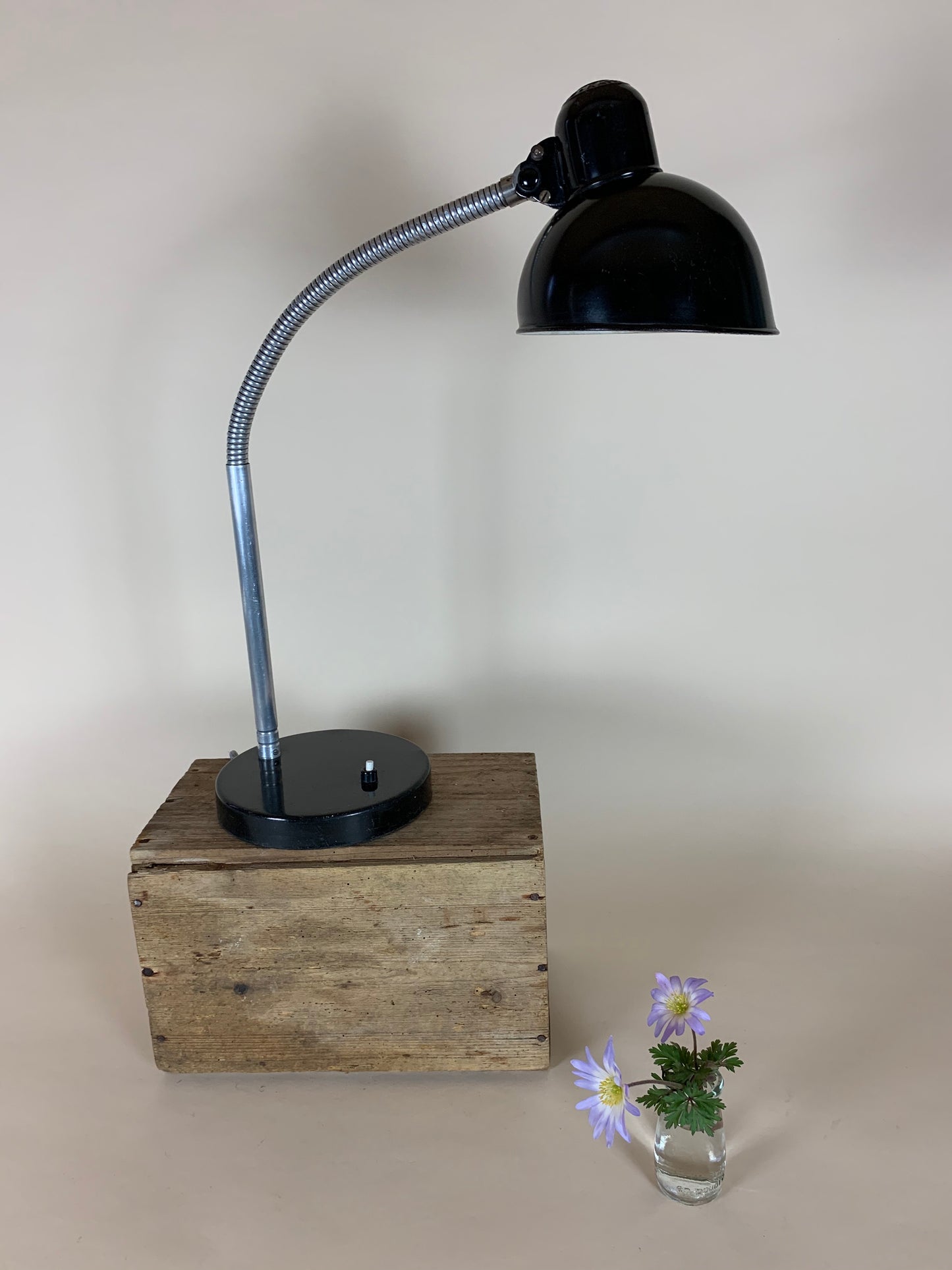 Kaiser Idell 6561 bordslampa