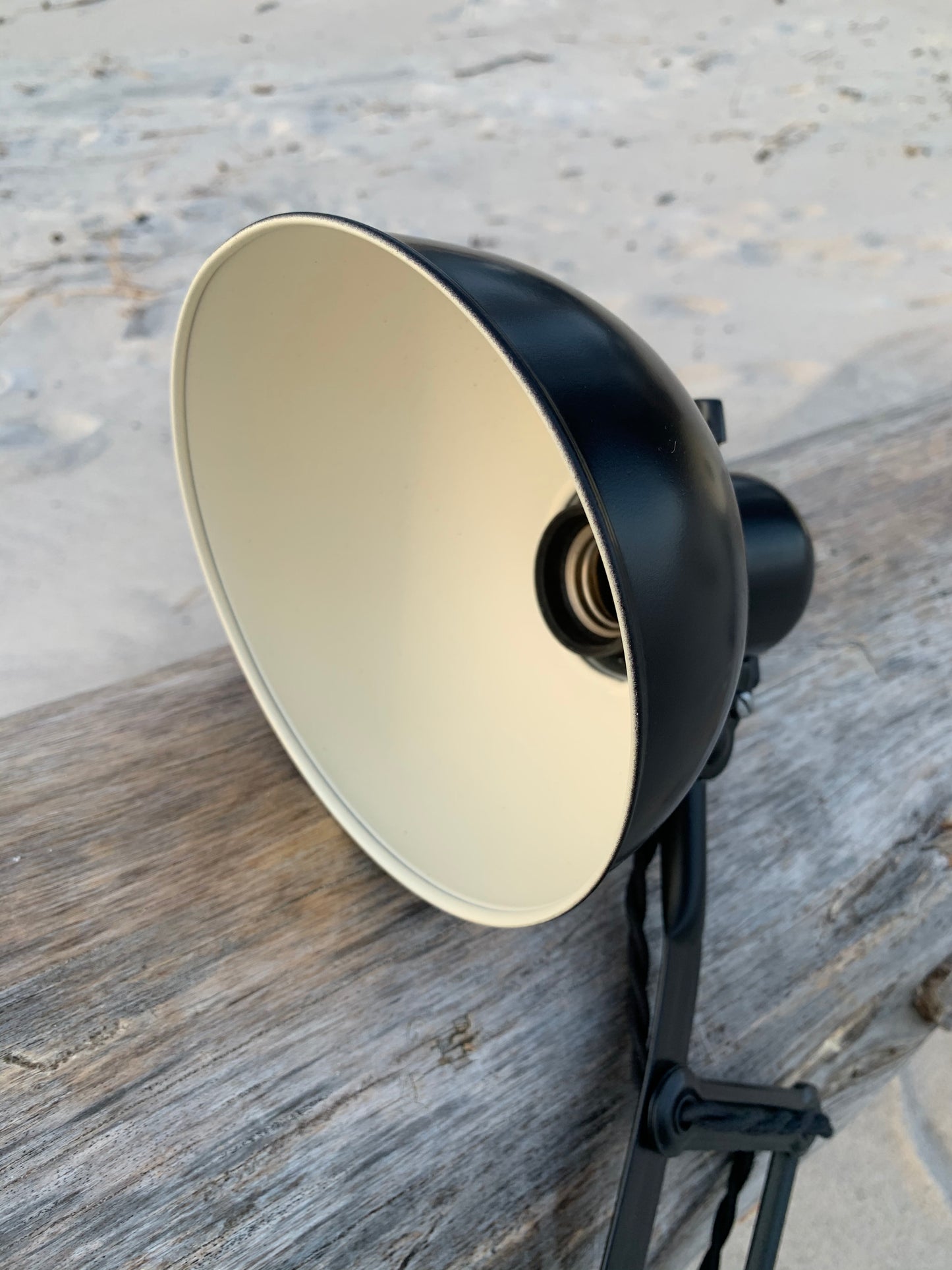 Kaiser Idell 6718 saxlampa - Svart