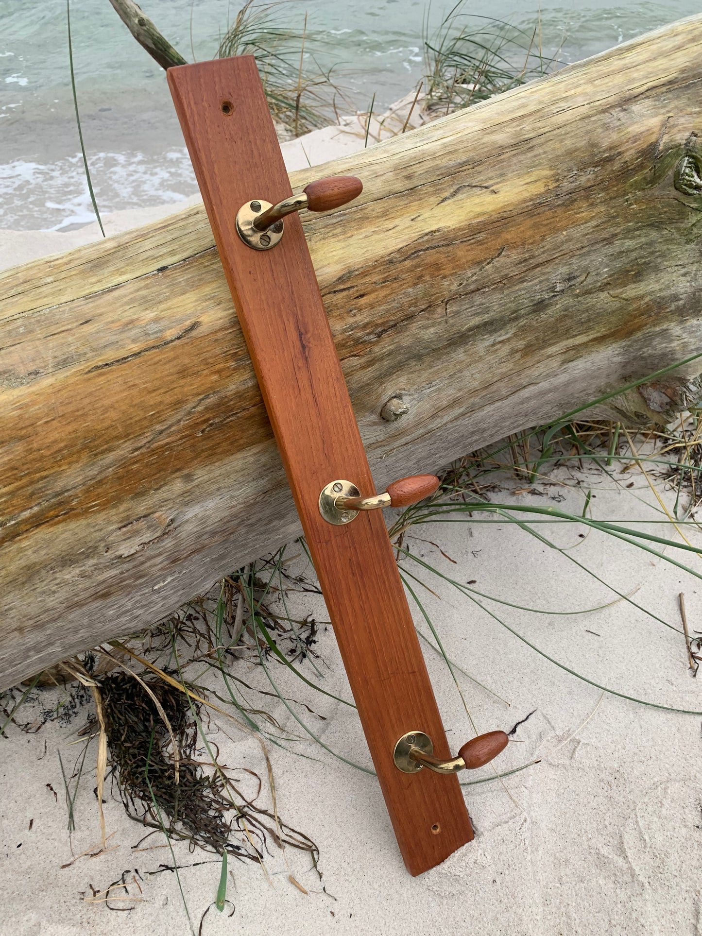 Klädställ i teak