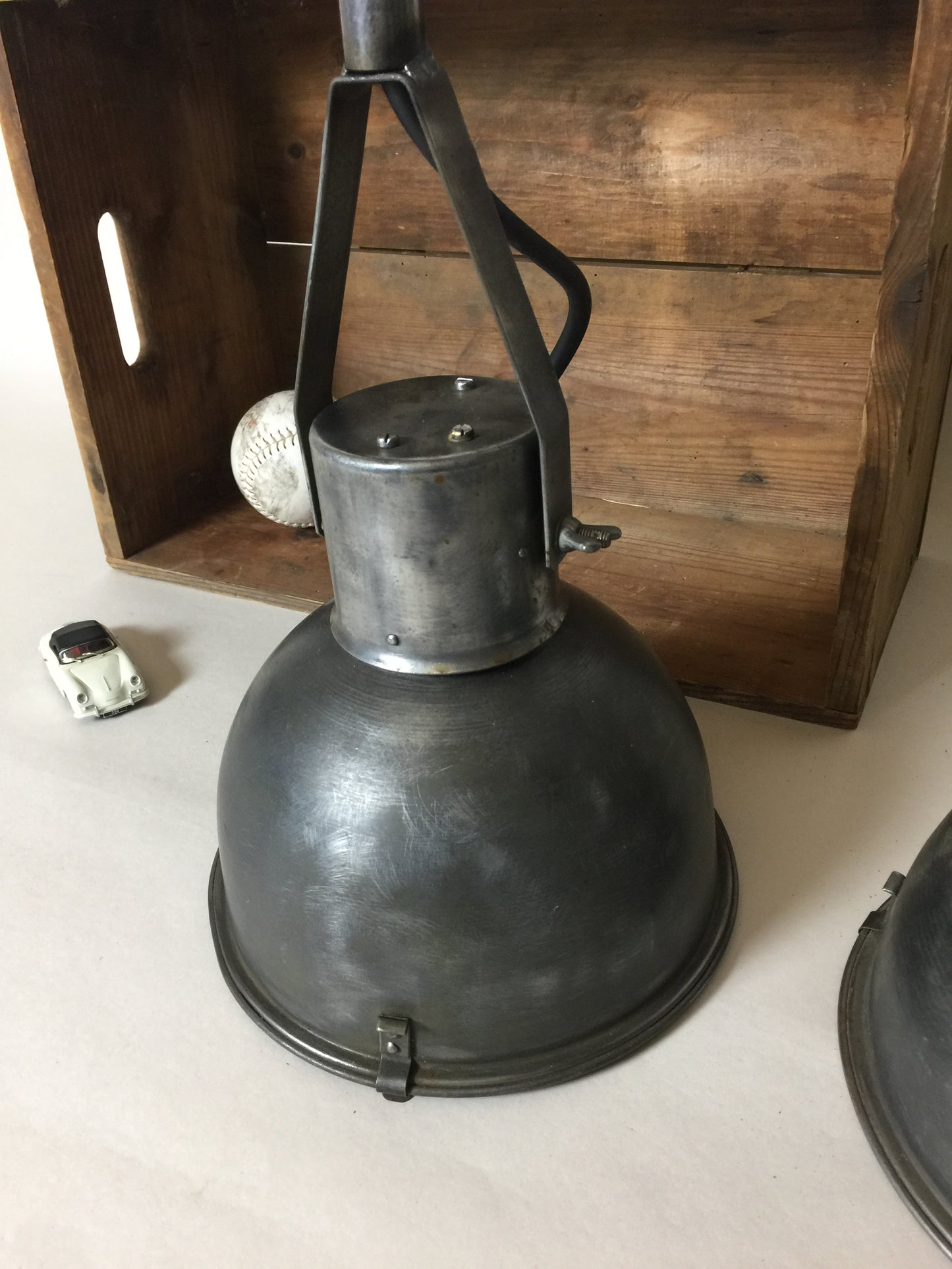 Vacker lampa med fin patina (priset är per styck)