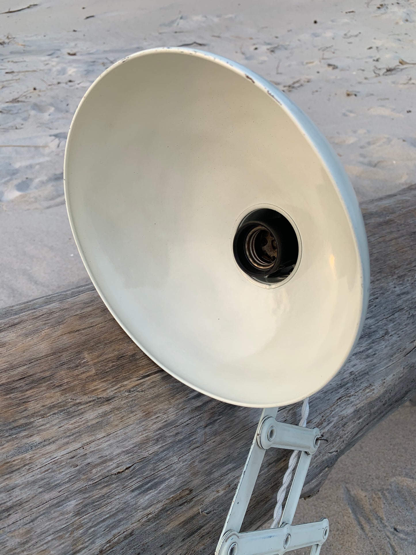 Kaiser Idell 6718 saxlampa - Vit