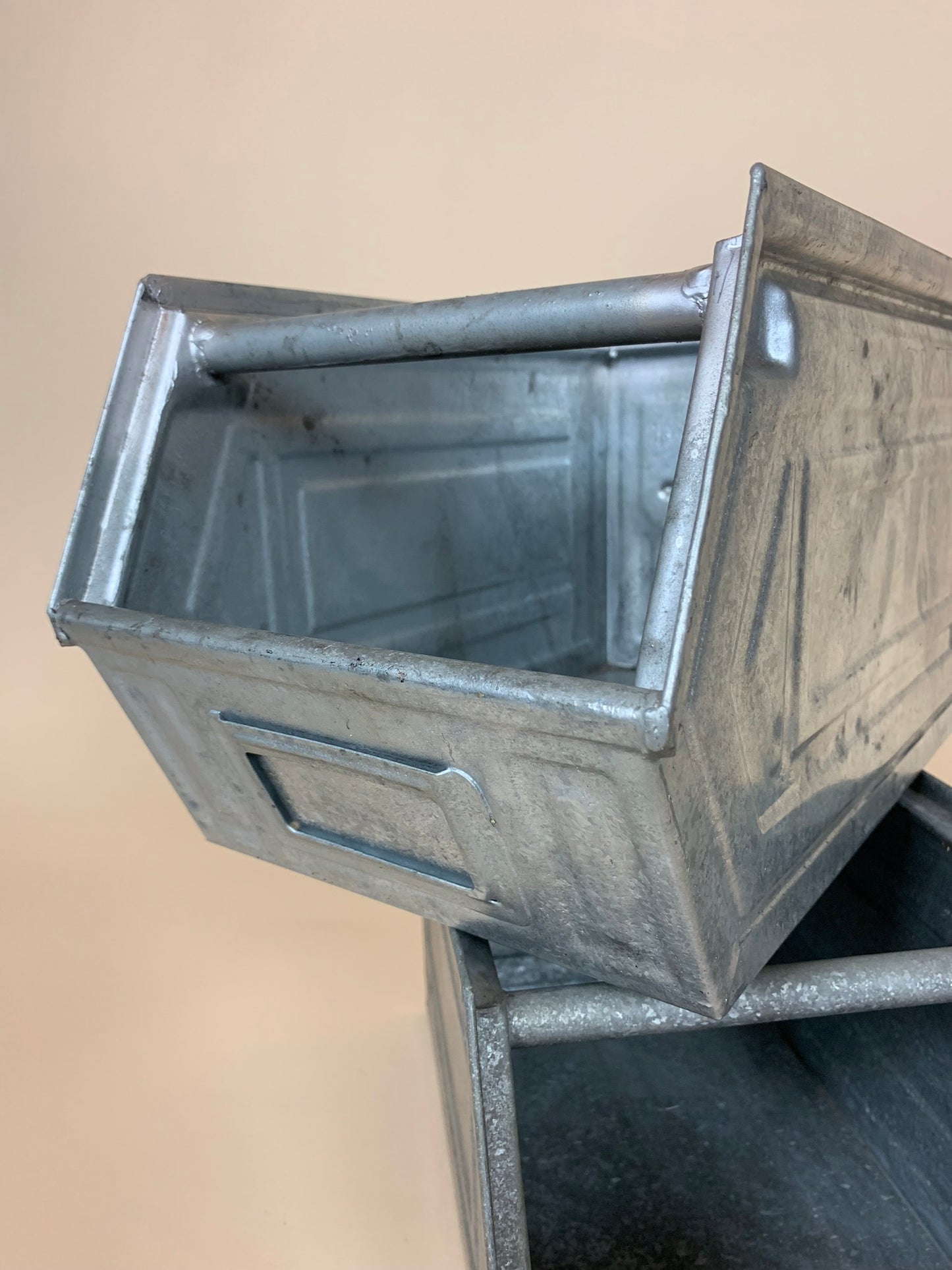 Metallfodral (säljs styckvis - priset är per styck)