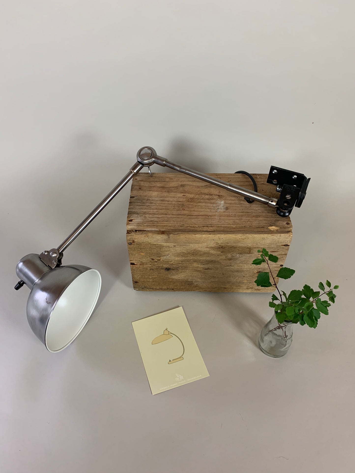 Kaiser Idell vägglampa